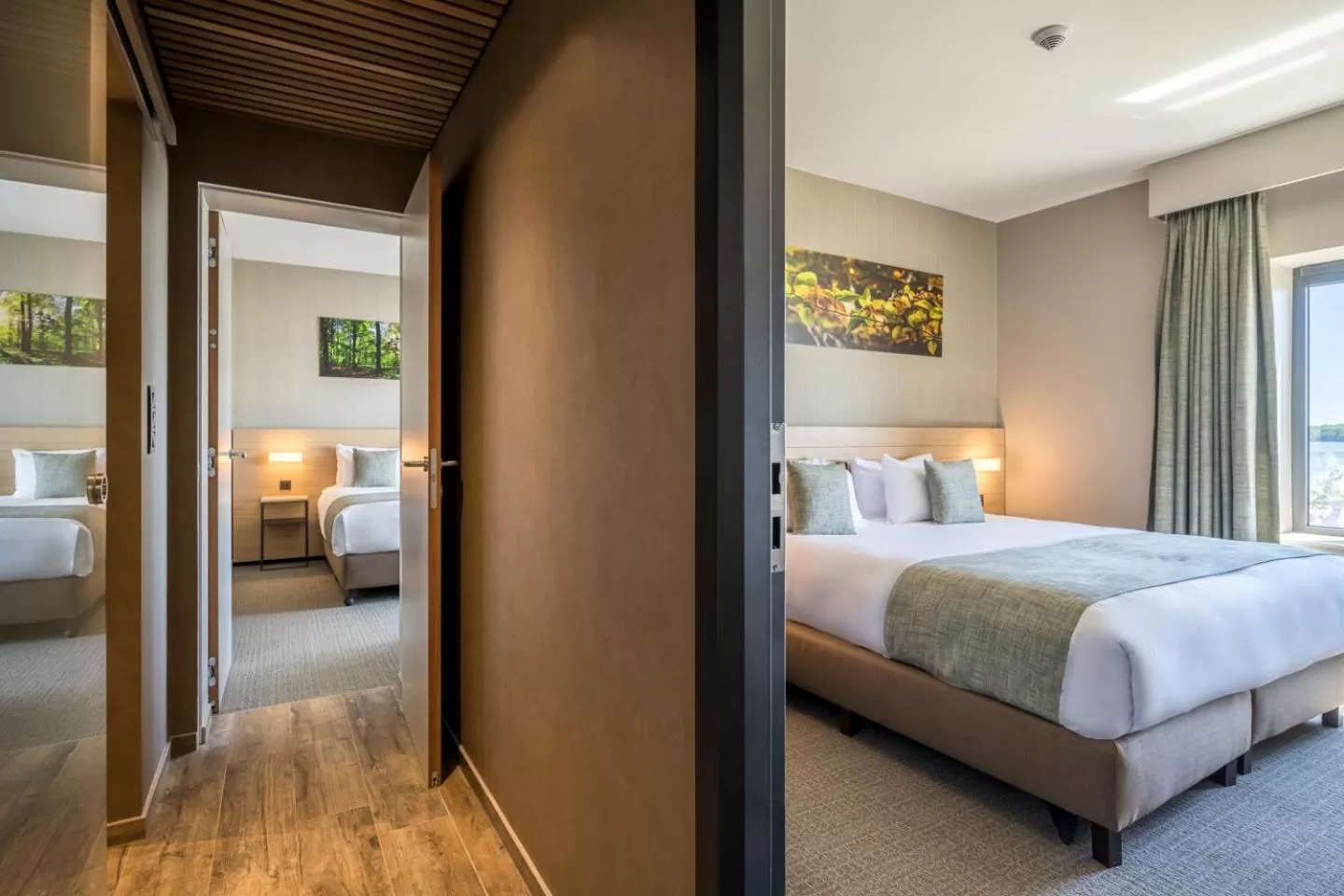 Photo of the whole room, Bed in Golden Lakes Hotel