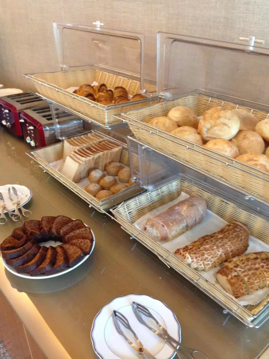 Breakfast in Hotel Suave Mar