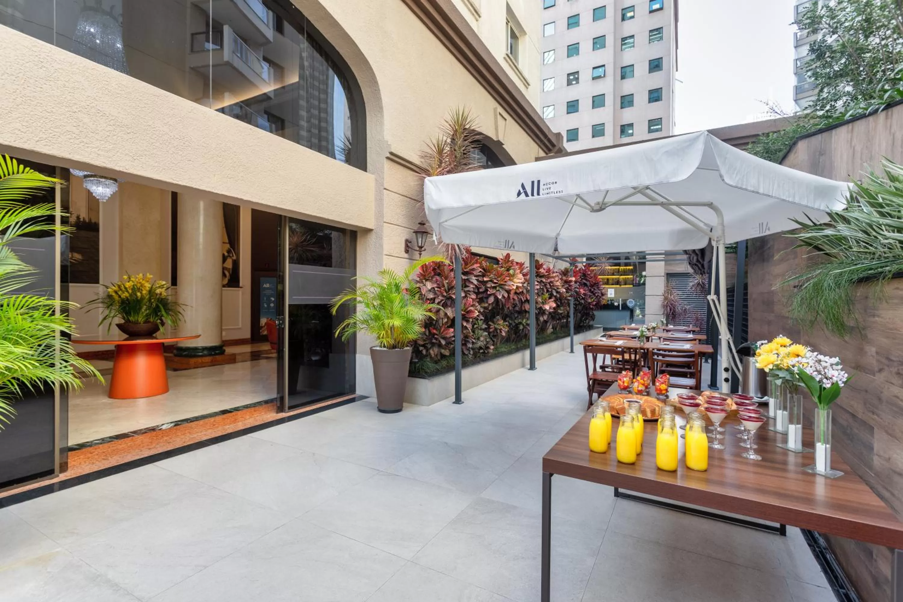 Property building in Mercure Sao Paulo JK