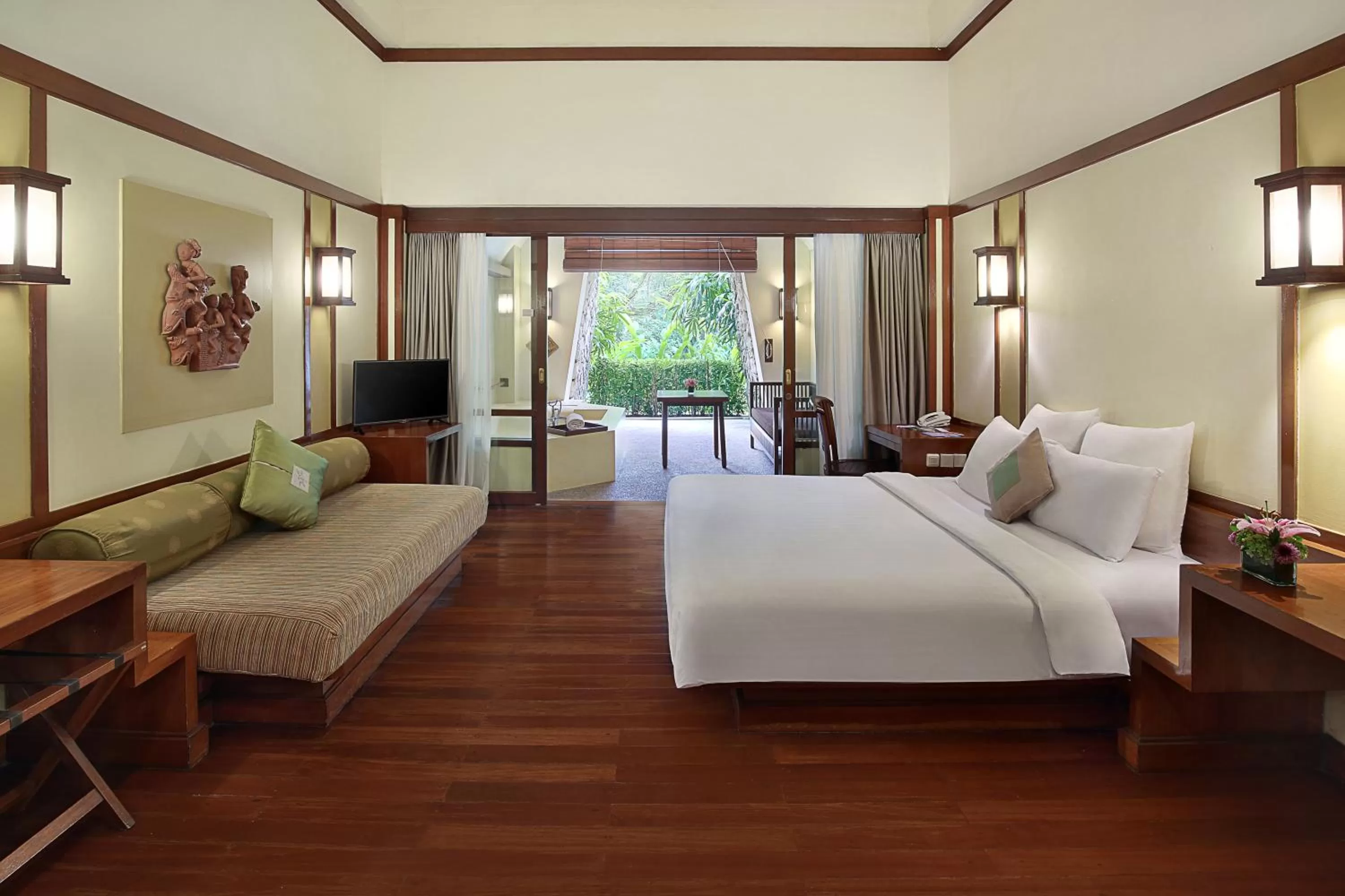 Photo of the whole room, Bed in Novotel Bogor Golf Resort