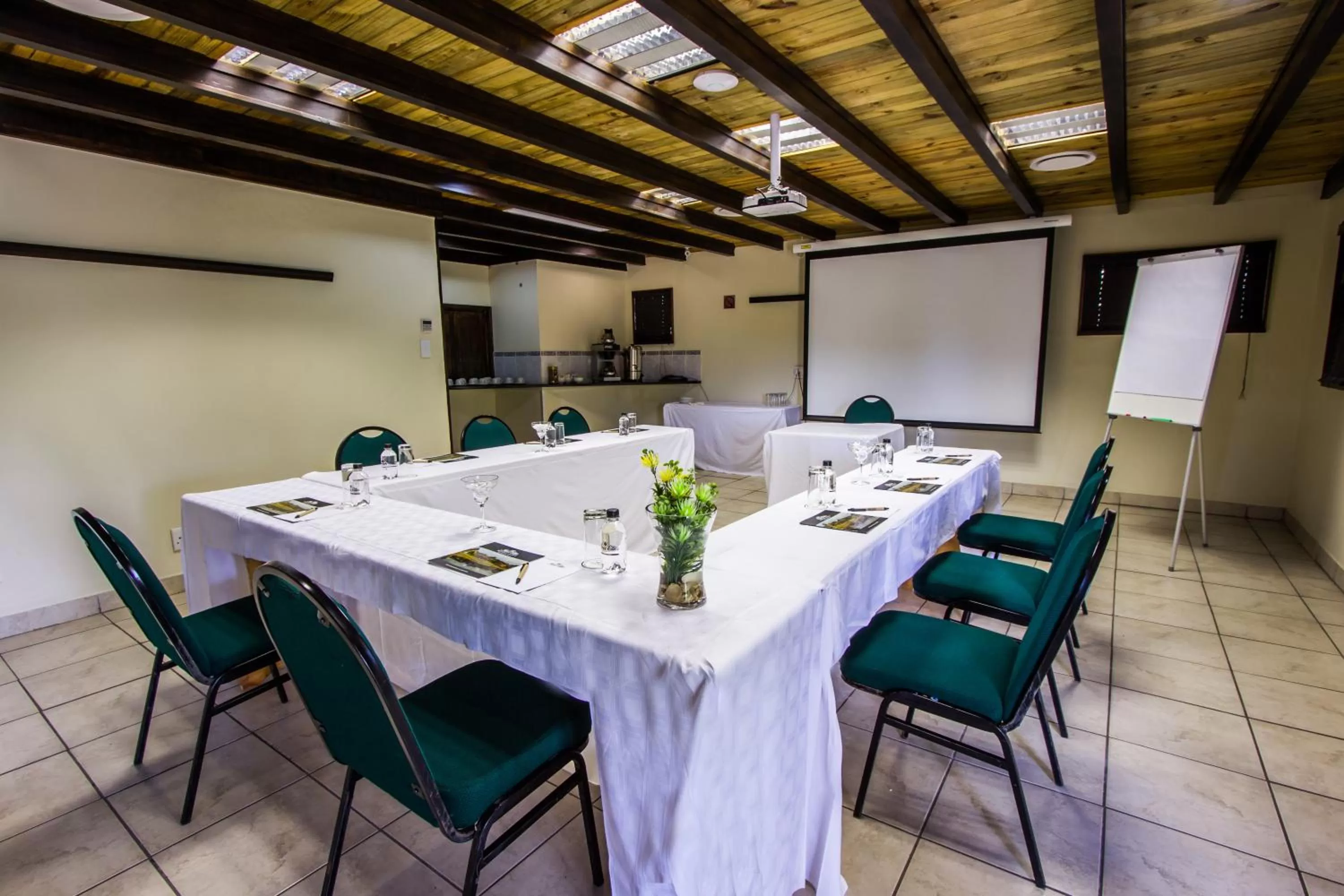 Banquet/Function facilities in Imvubu Lodge