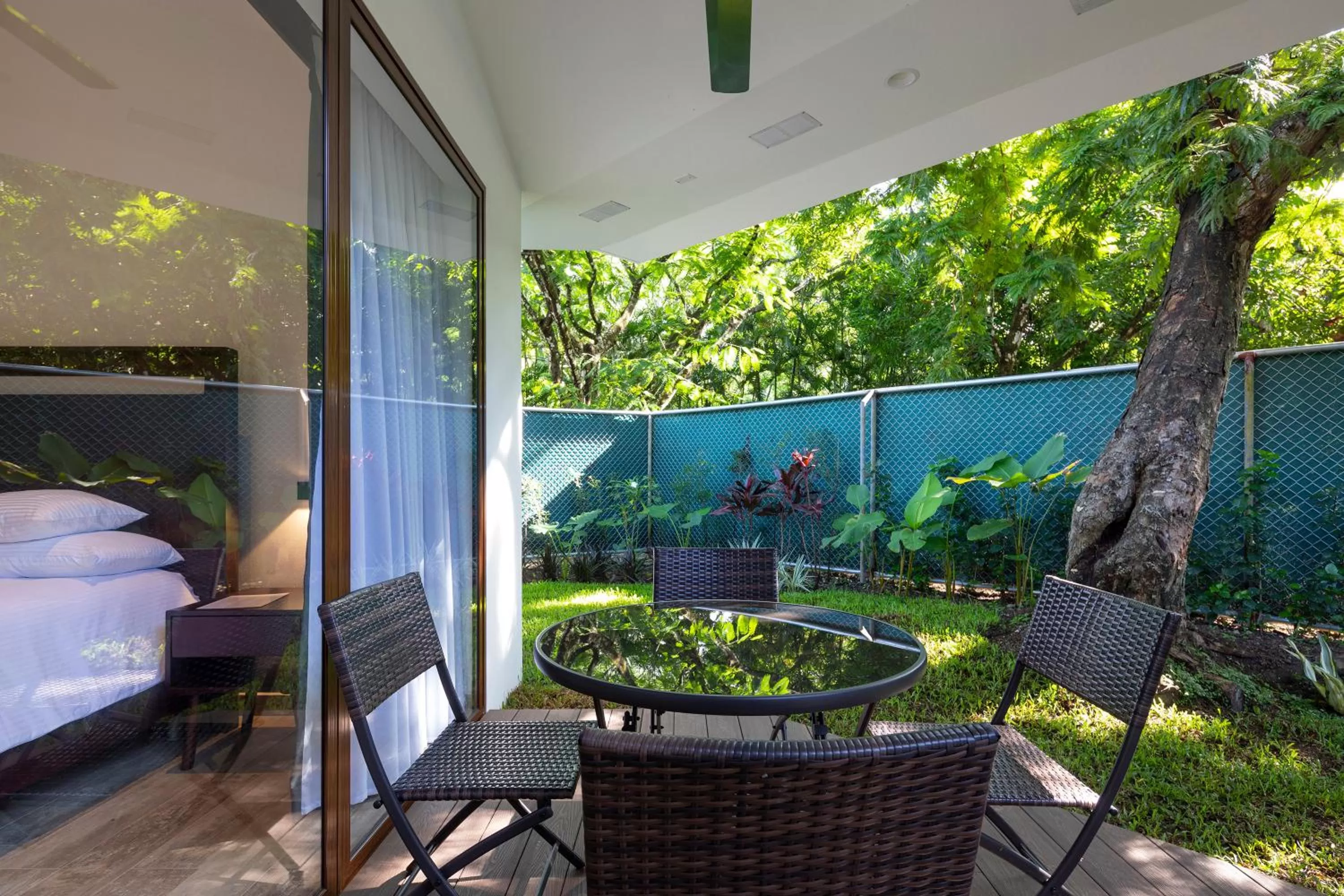 Patio in Pumilio Mountain & Ocean Hotel