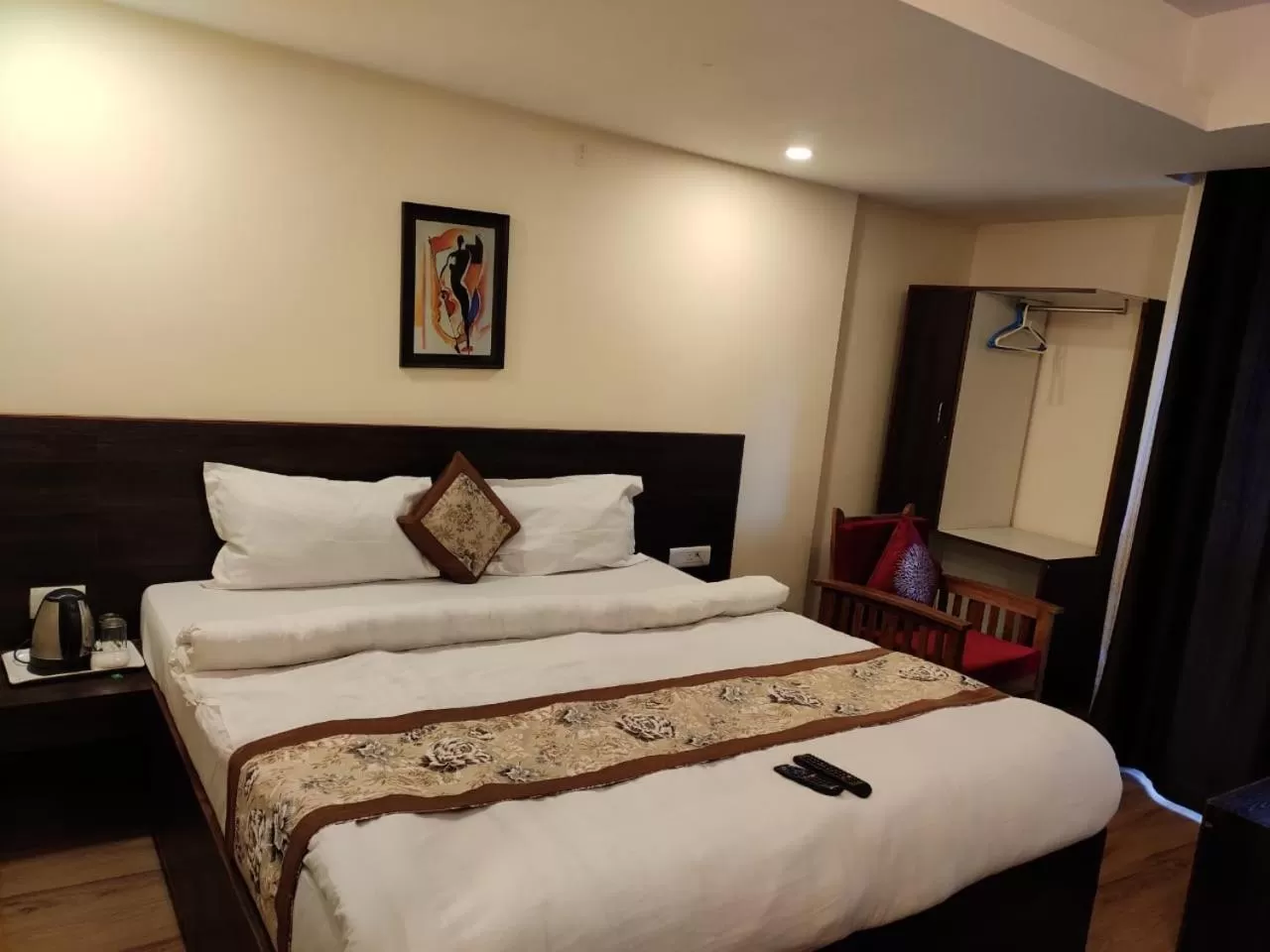 Bedroom, Bed in Hotel The Narayani Continental