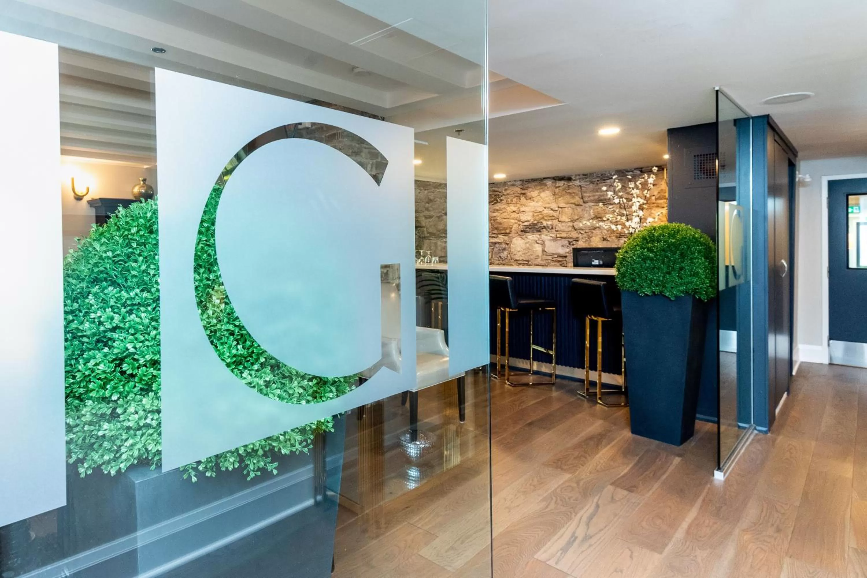 Restaurant/places to eat in The Glenerin Inn