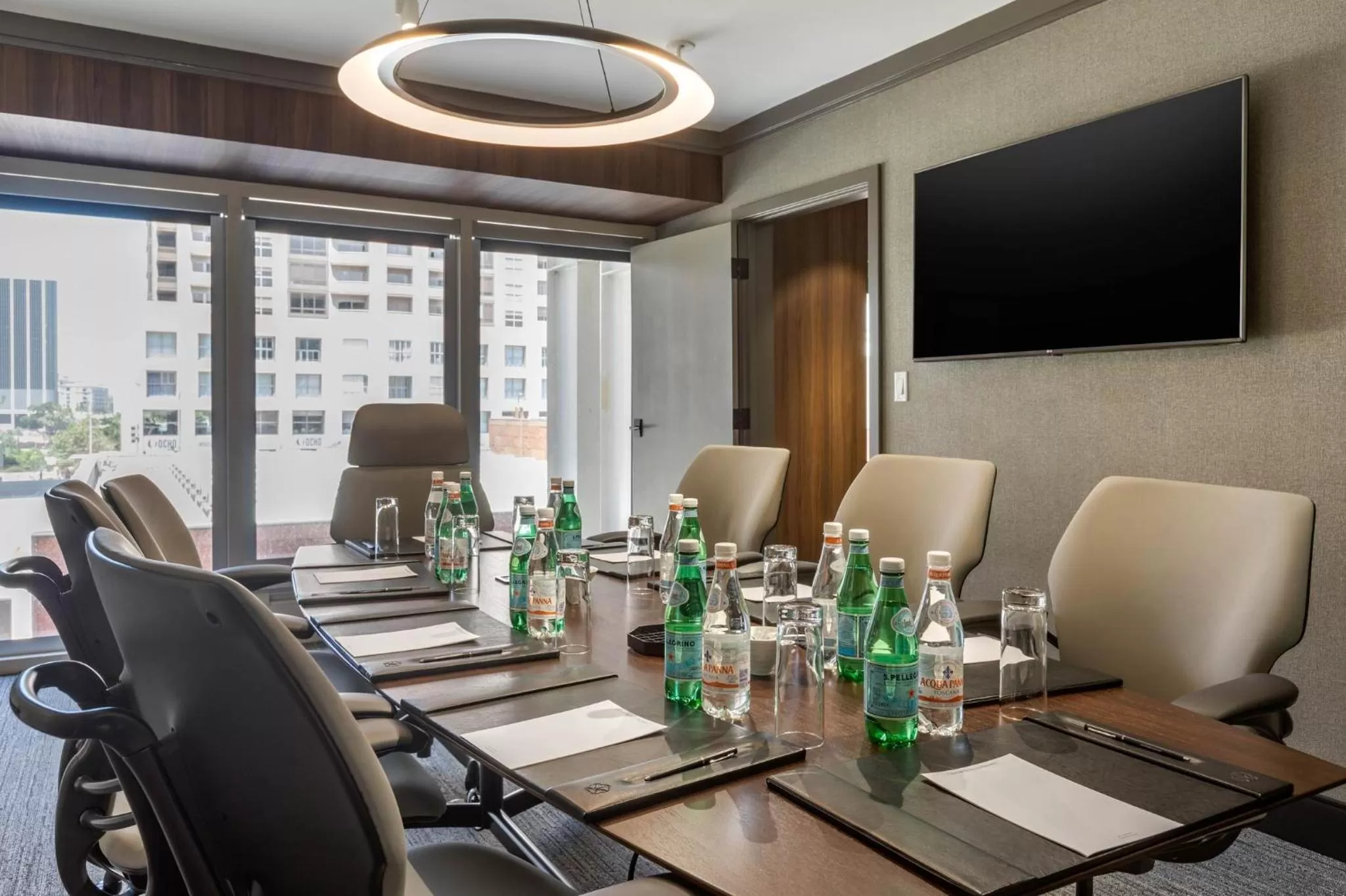 Meeting/conference room in Omni Los Angeles Hotel