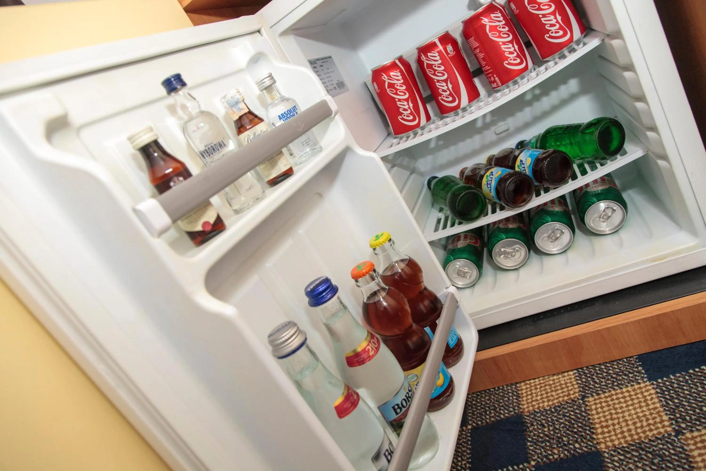 Food and drinks in Plus Hotel