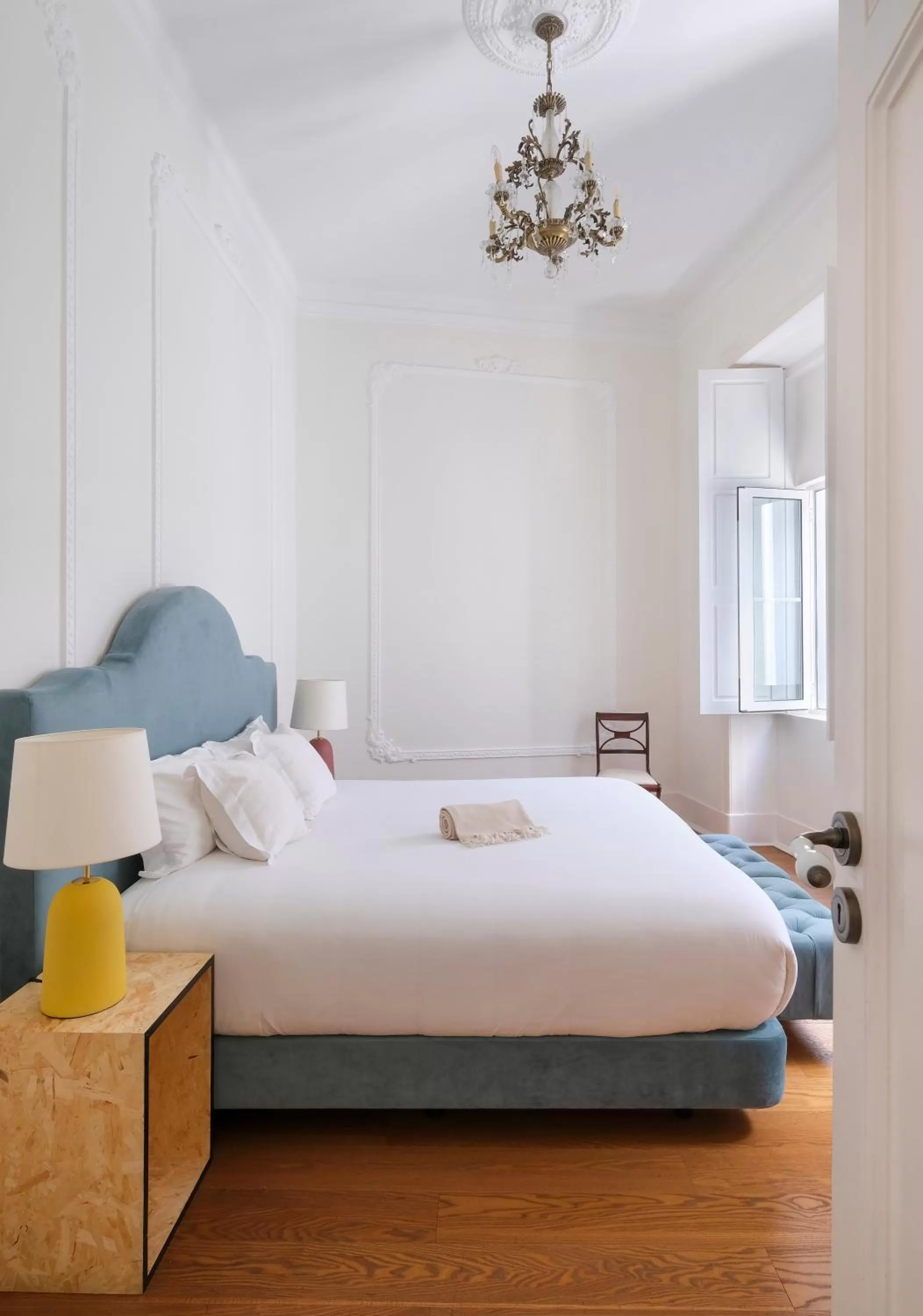 Bedroom, Bed in 1869 Príncipe Real House