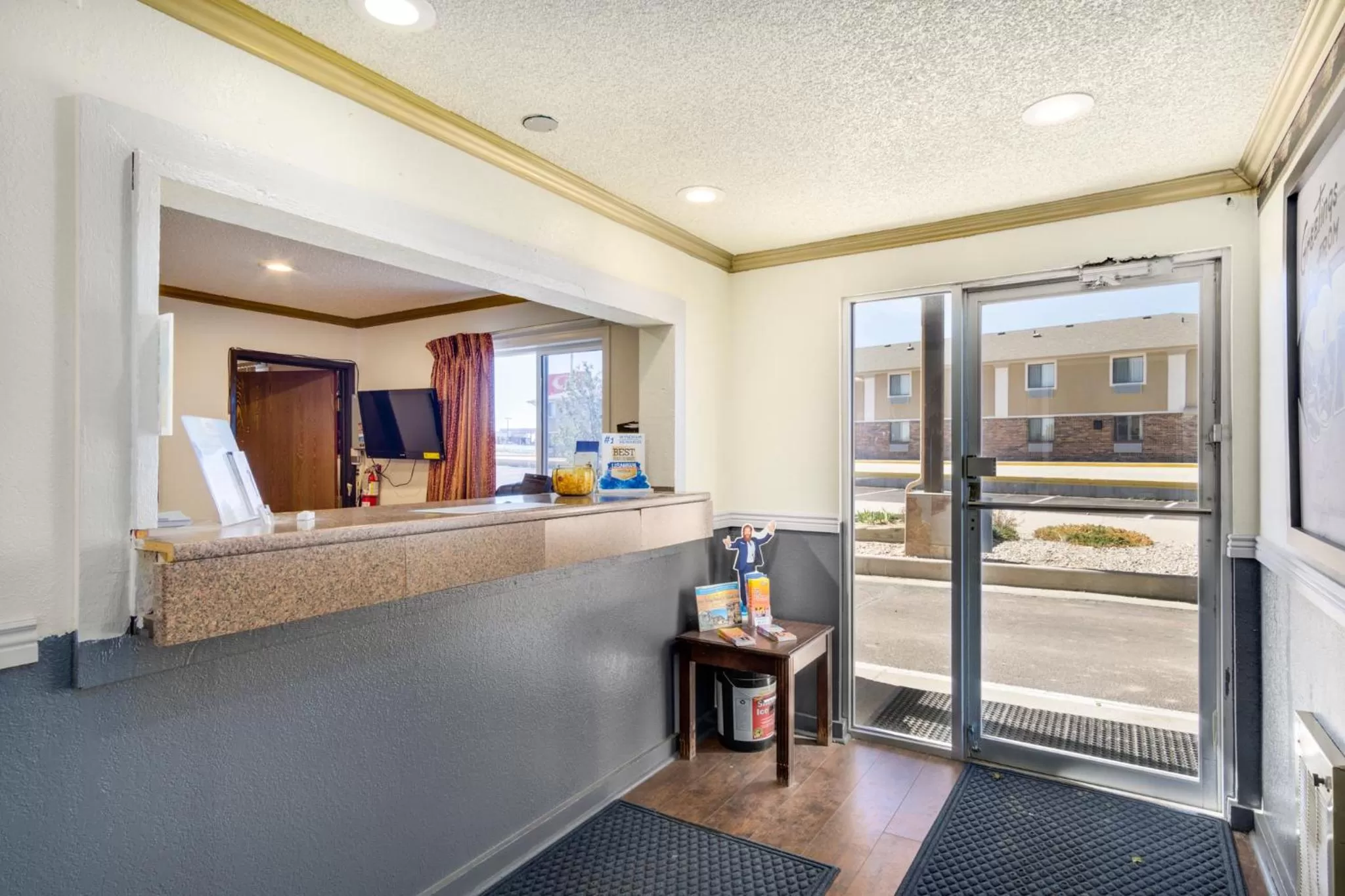 Lobby or reception in Super 8 by Wyndham Limon