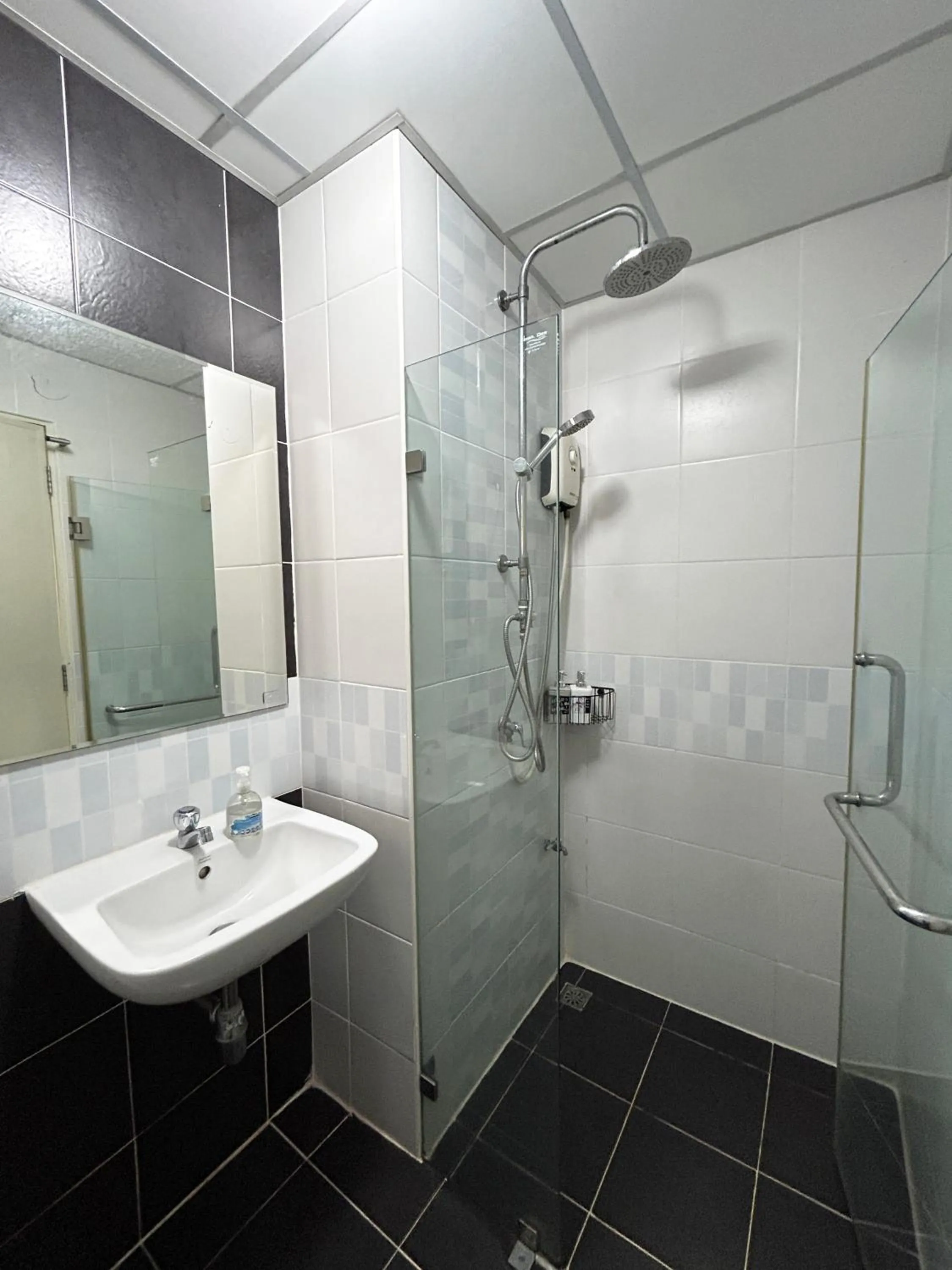 Shower in Hide Bangkok Hostel