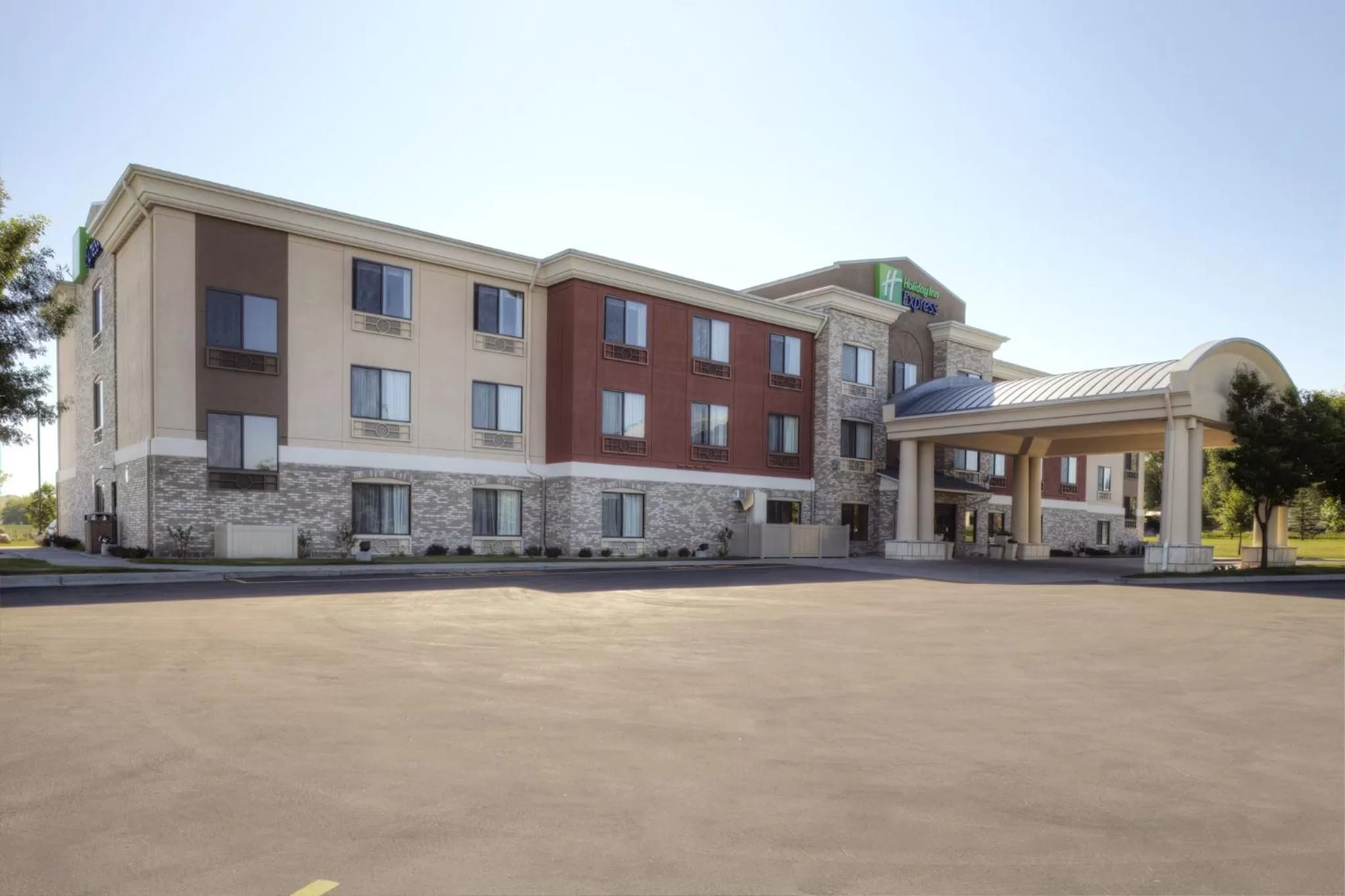 Property building in Holiday Inn Express Billings East by IHG