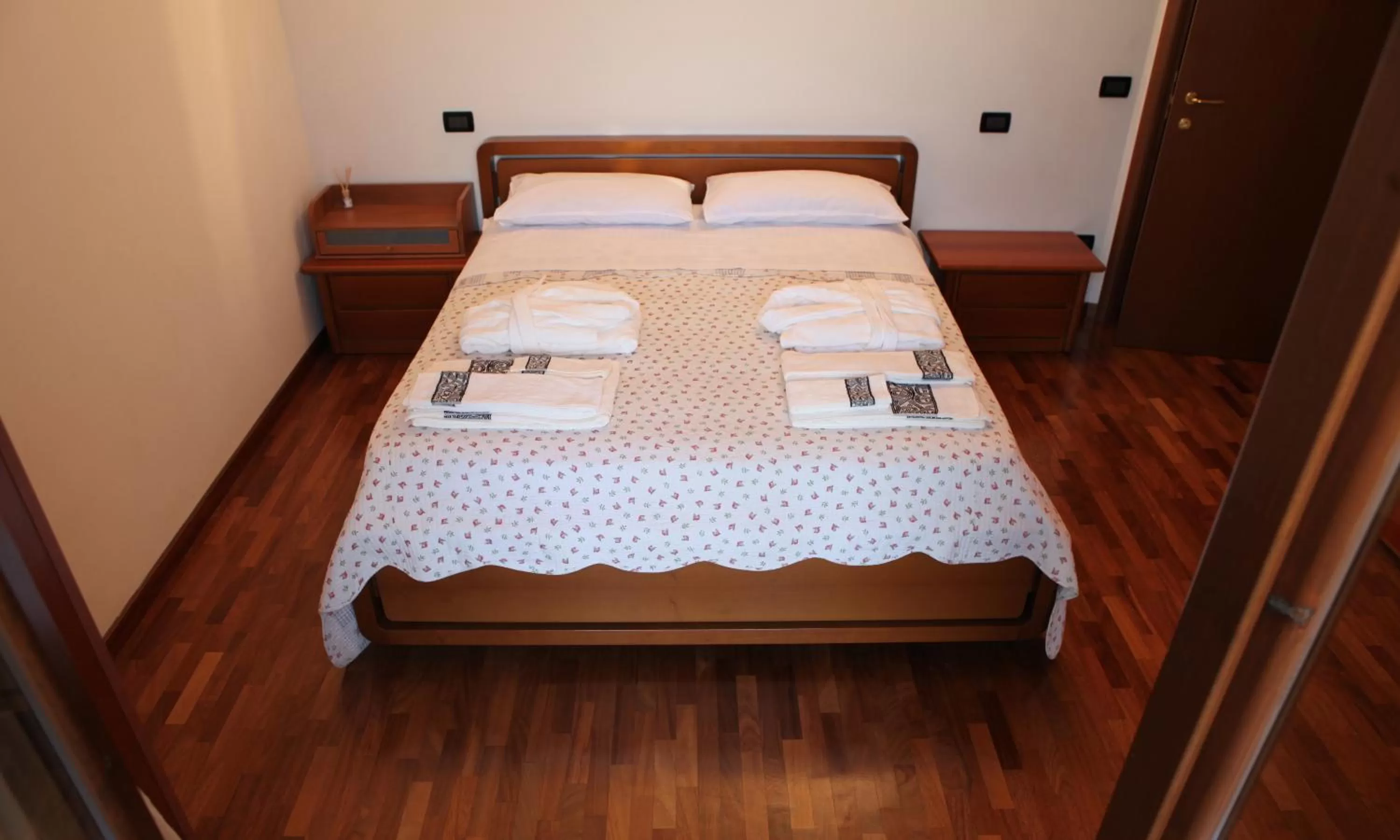Bed in Recanati Family