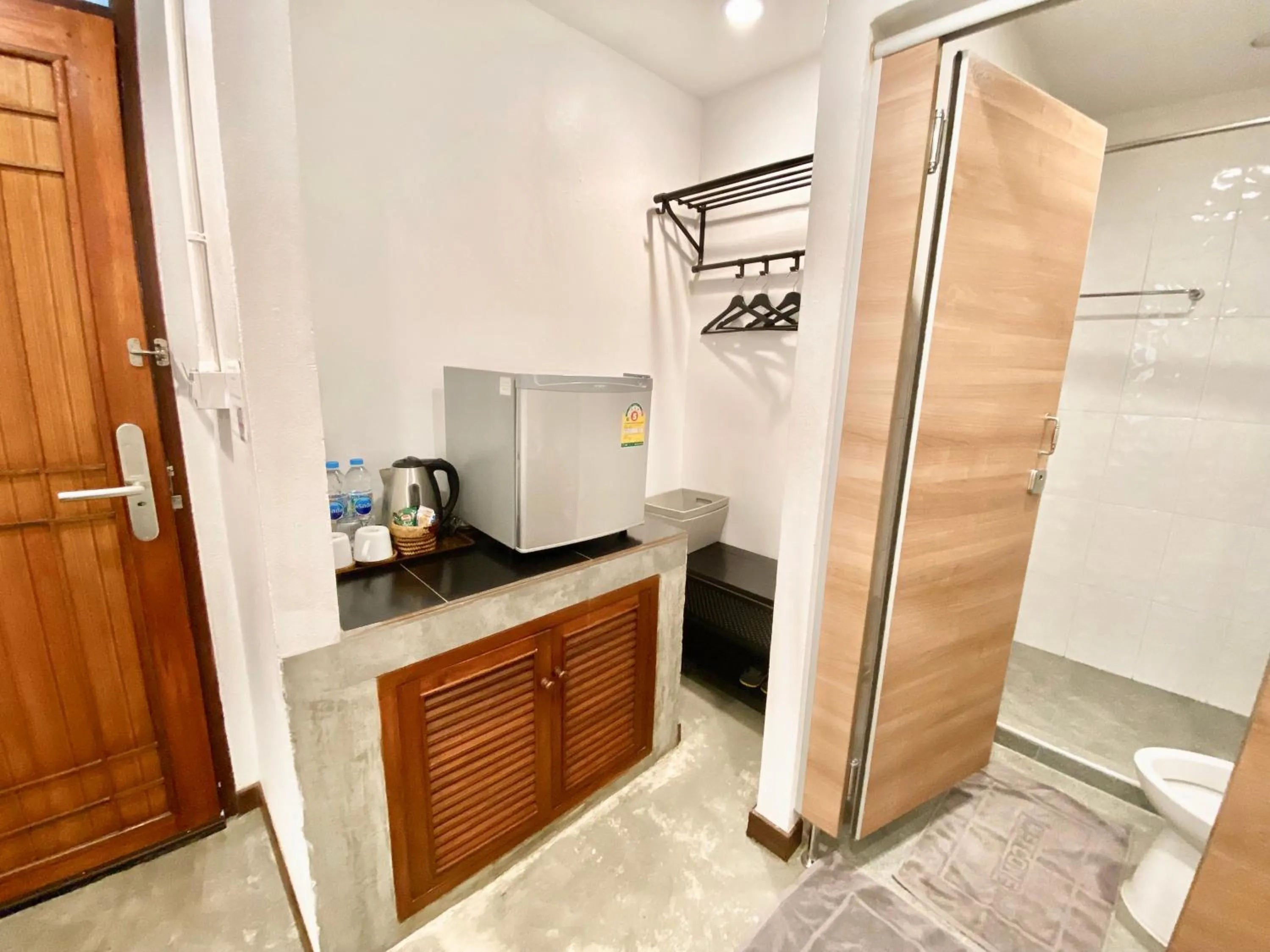 Shower in Tiny Taladnoi Hostel