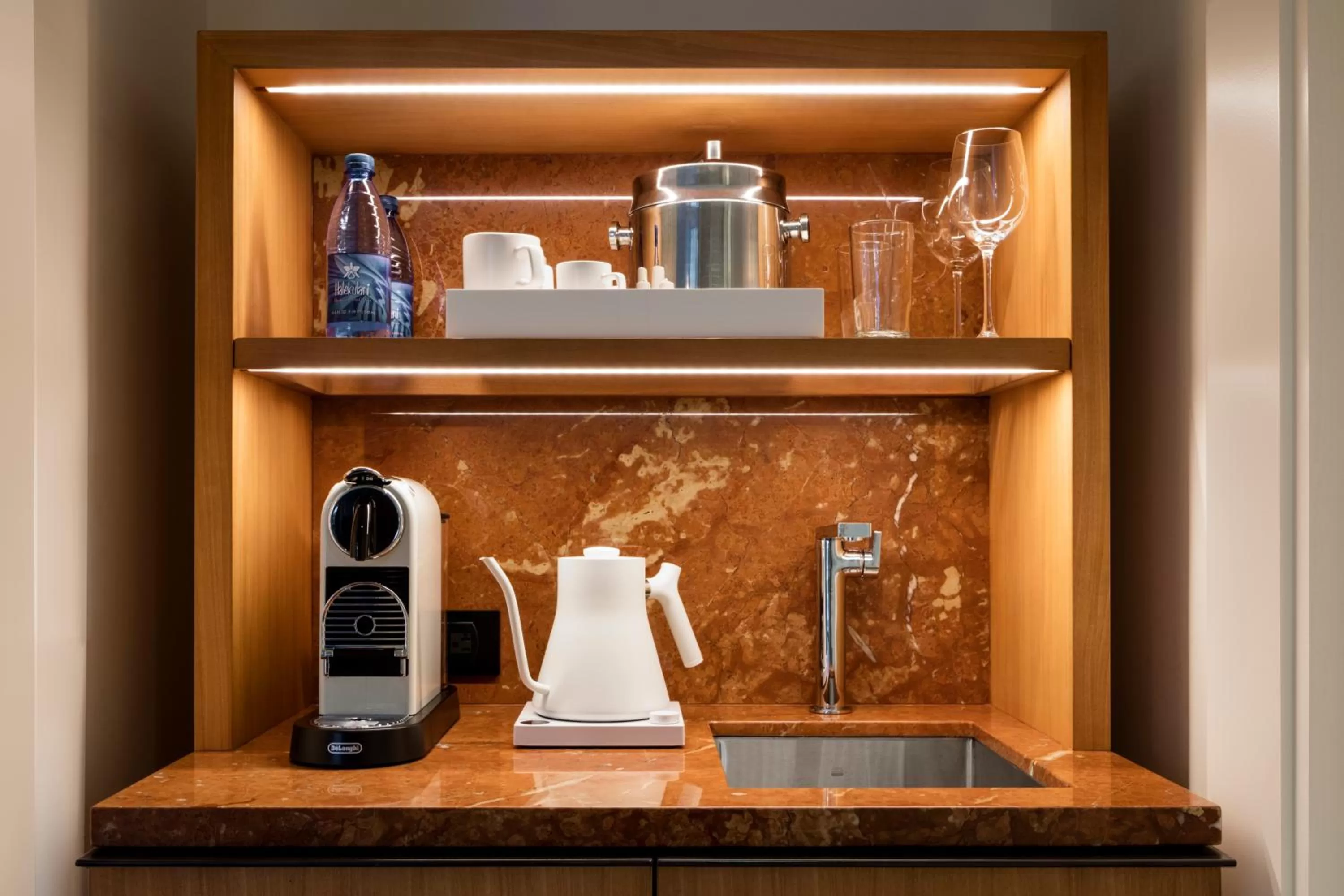 Coffee/tea facilities in Halekulani - NO RESORT FEE