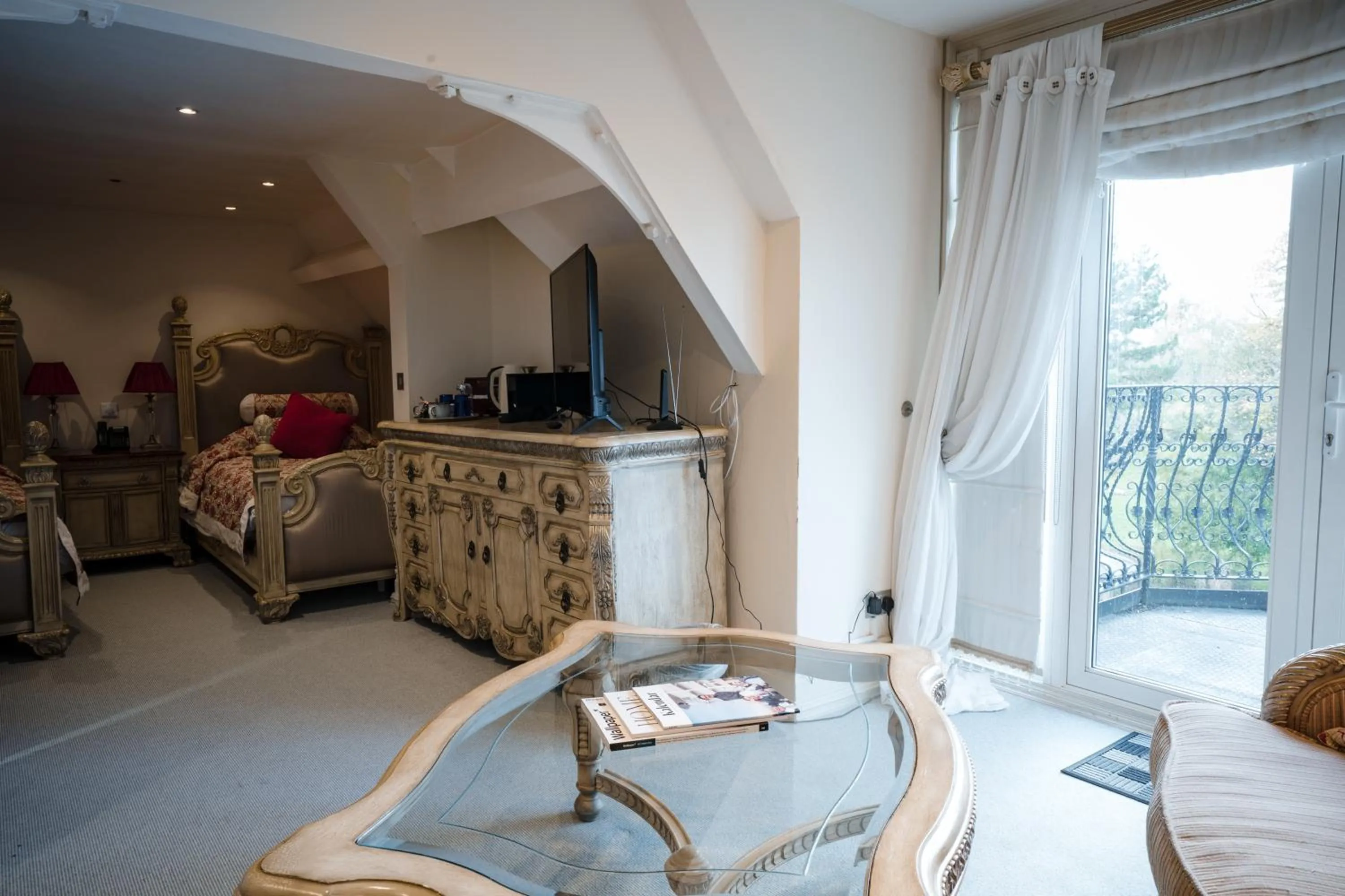 View (from property/room), Bed in Berwick Lodge