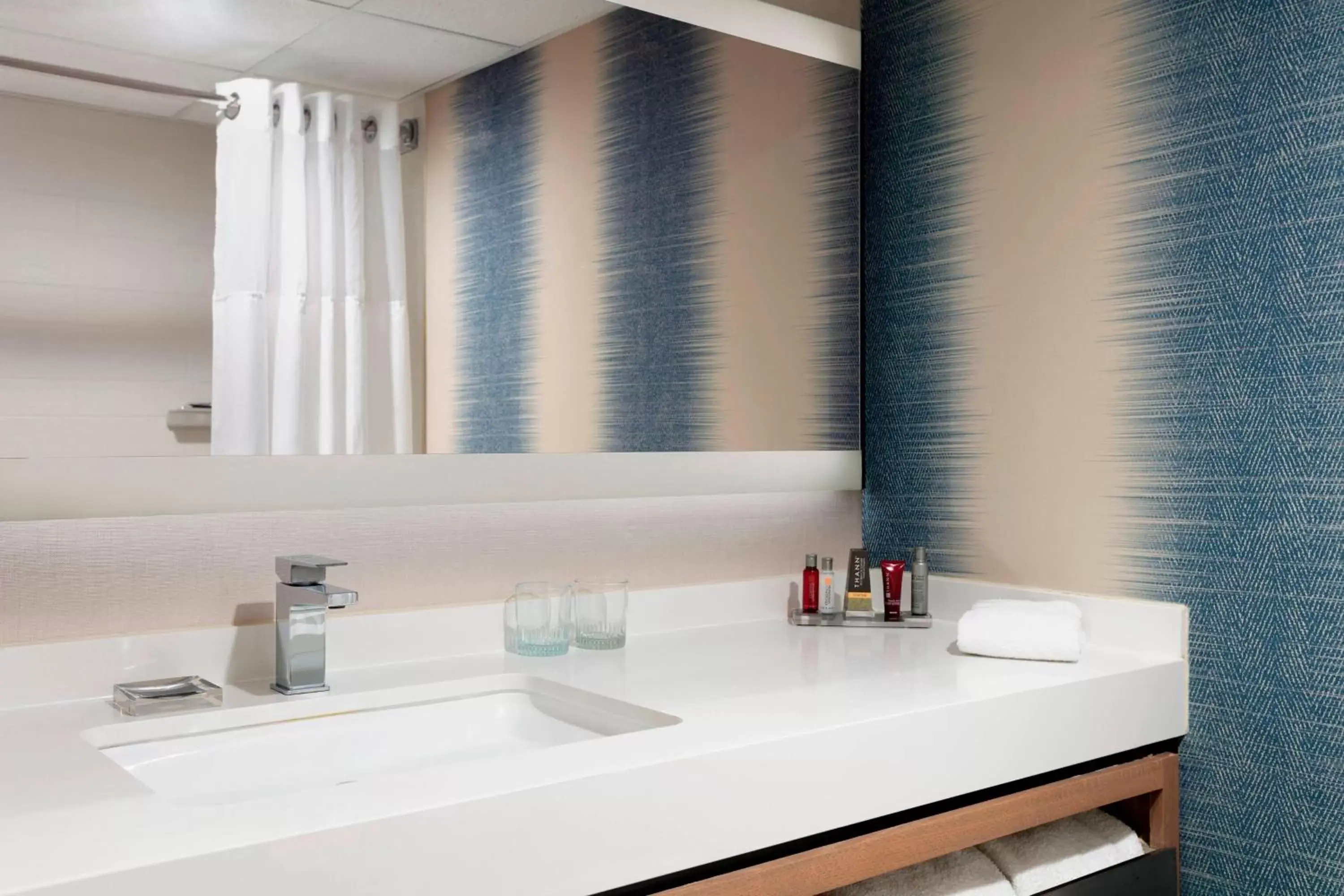 Queen Room with Two Queen Beds - Hearing Accessible in Des Moines Marriott Downtown Queen Room with Two Queen Beds - Hearing Accessible in Des Moines Marriott Downtown