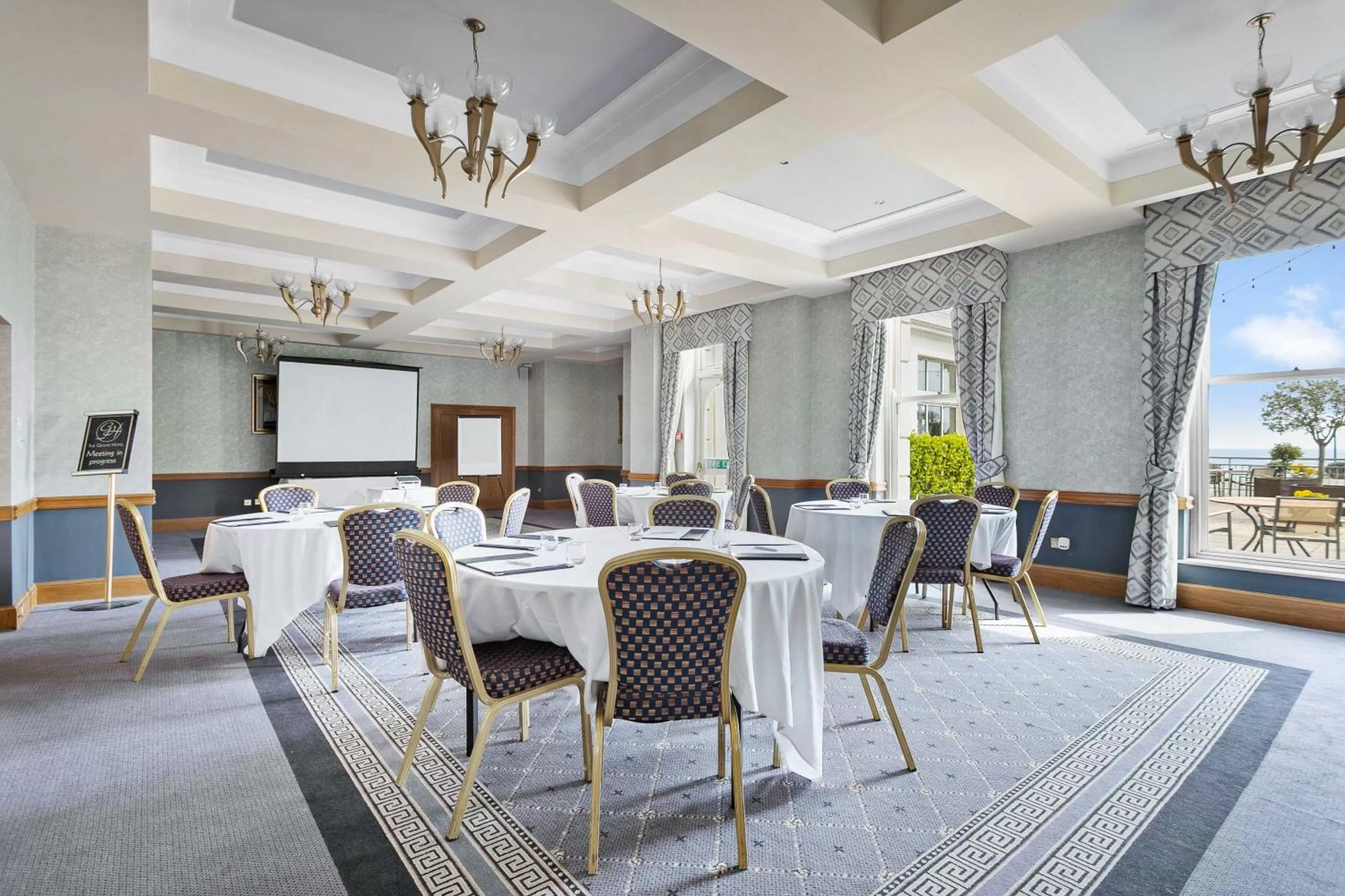 TV and multimedia in The Grand Hotel