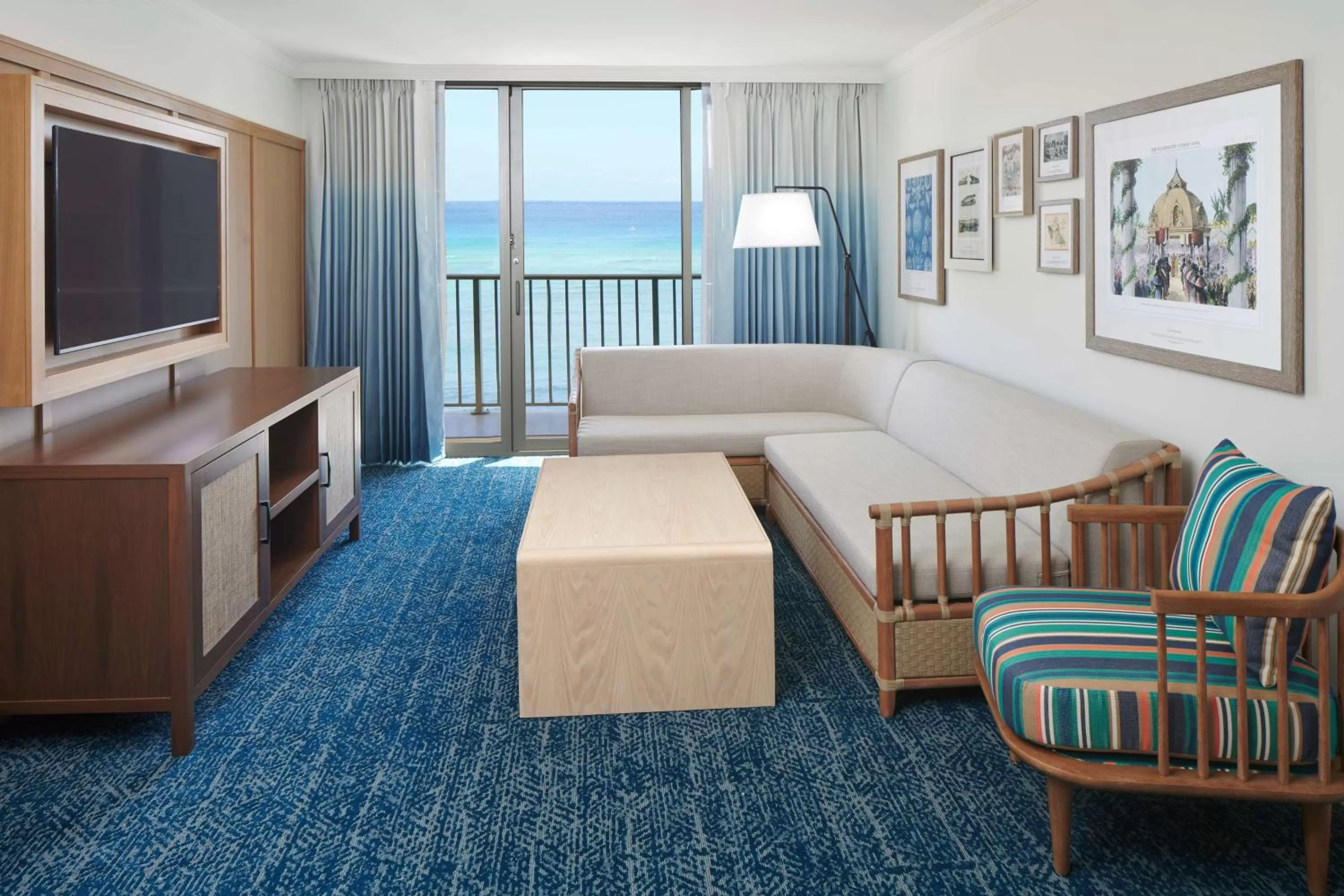 Photo of the whole room, Bed in OUTRIGGER Reef Waikiki Beach Resort