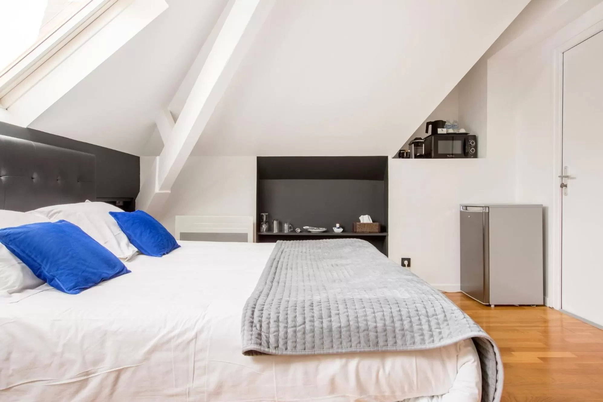 Bedroom, Bed in Au Chat Qui Dort Lille - Villa Gounod