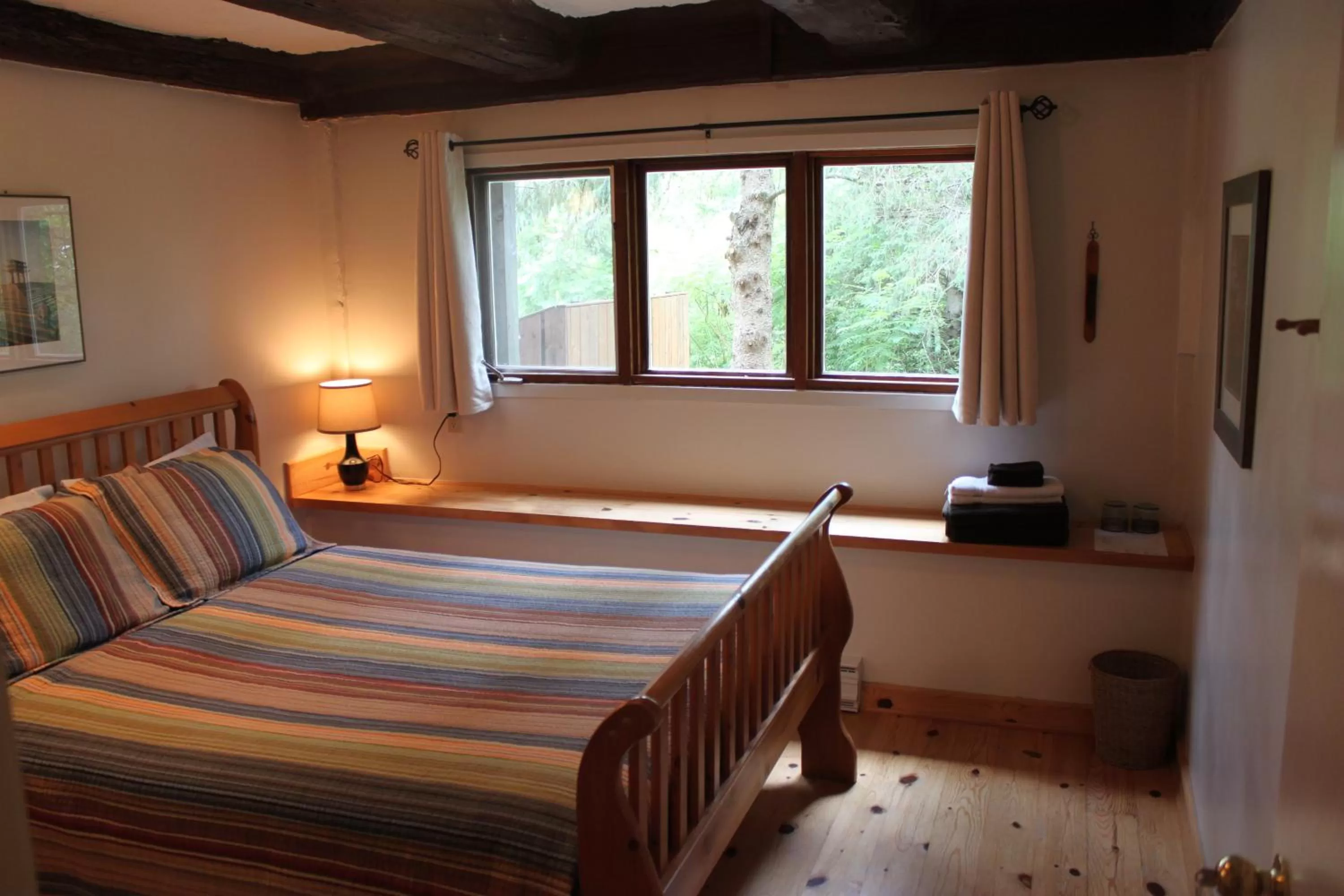 Bed in La Grange Country Inn