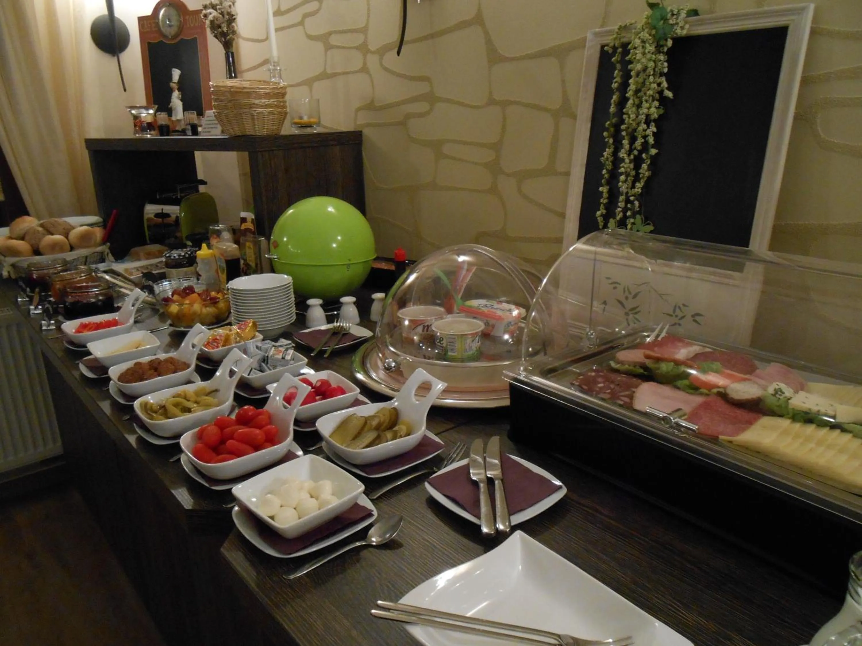 Restaurant/places to eat in Hotel Weisse Elster