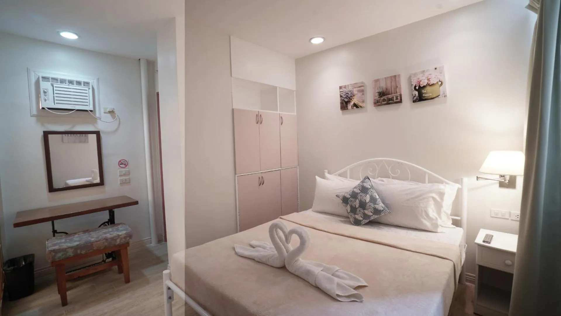 Bedroom, Bed in 1775 Adriatico Suites