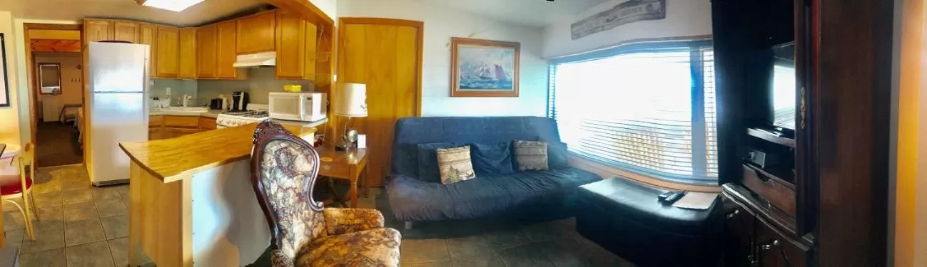 Seating Area in Driftwood Inn