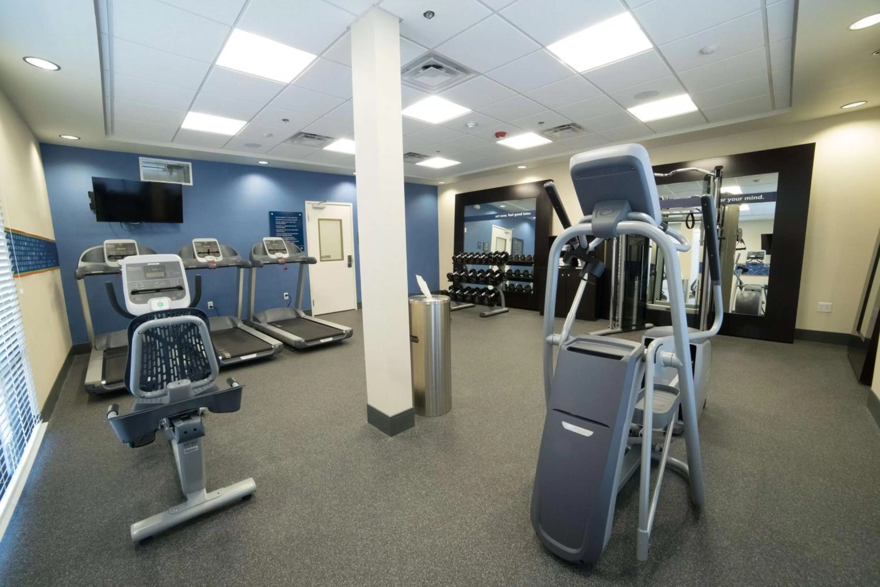 Fitness centre/facilities in Hampton Inn & Suites Tempe/Phoenix Airport, Az