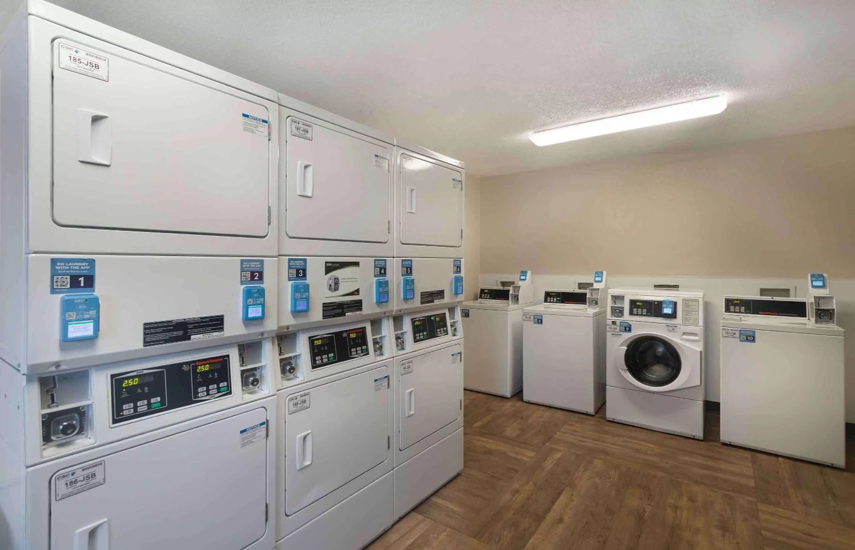 Property building in Extended Stay America Suites - Nashville - Brentwood - South