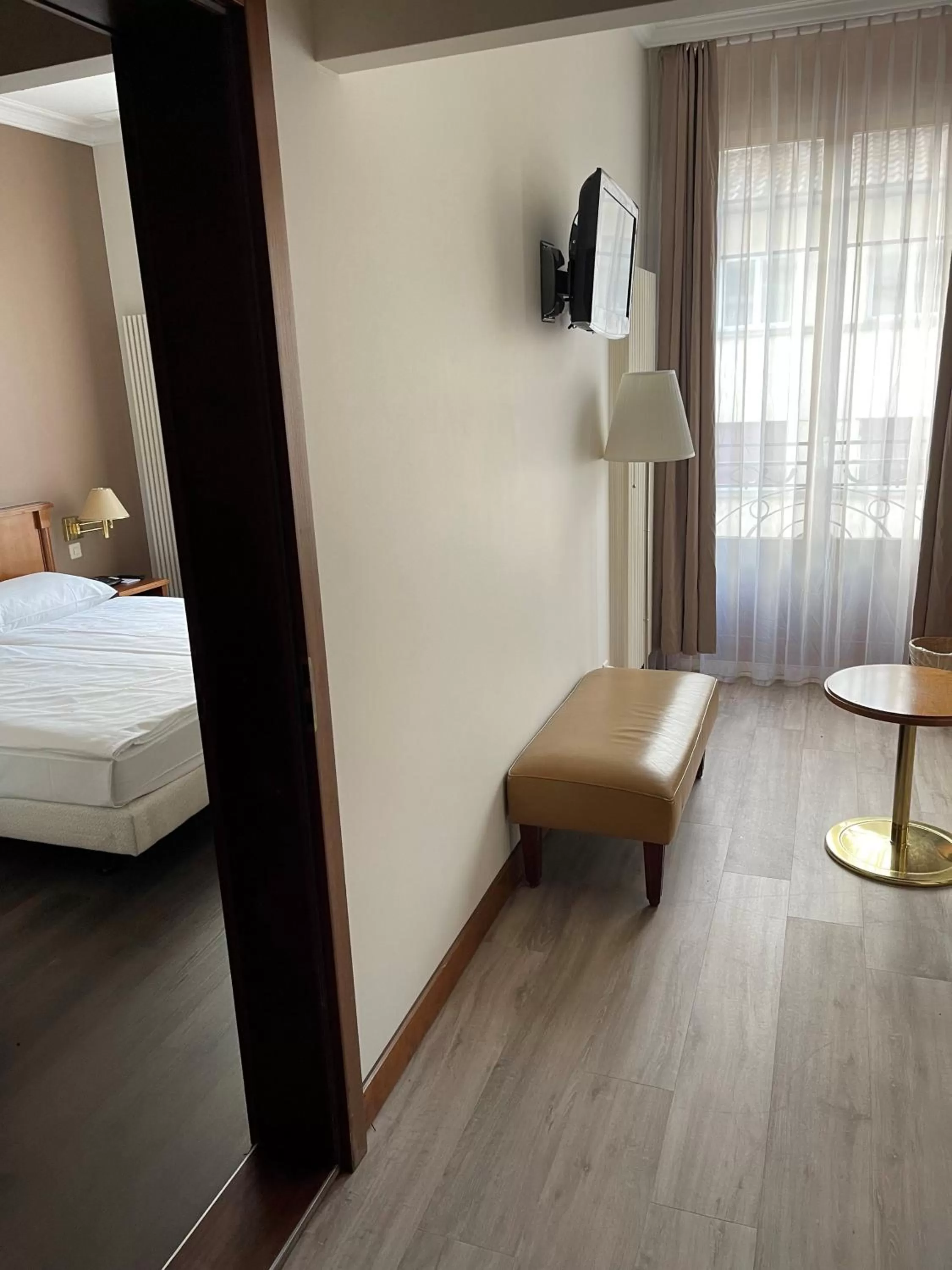 Seating area in Hôtel des Alpes