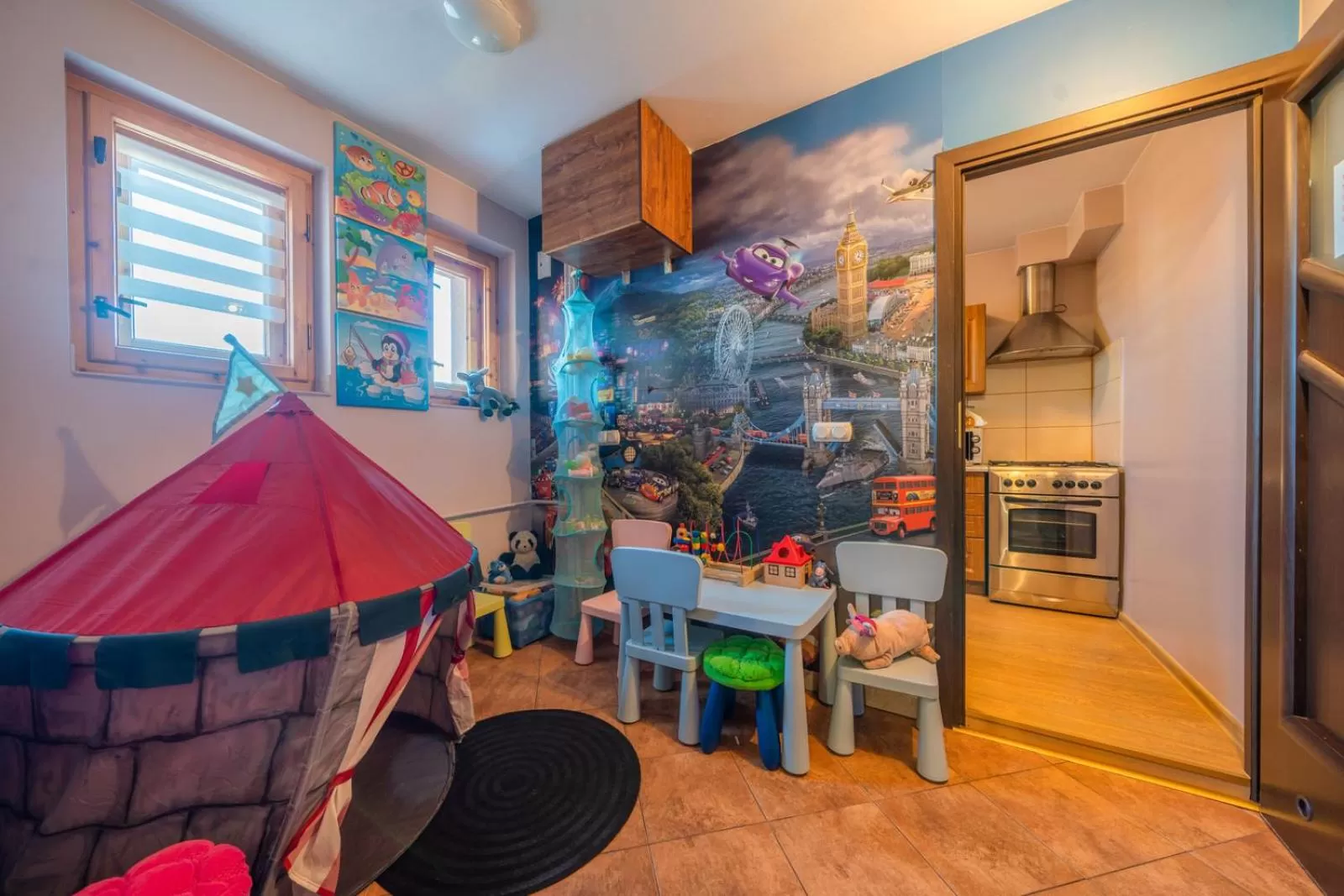 Children play ground in Pokoje Gościnne U Małgorzaty Jacuzzi & Sauna