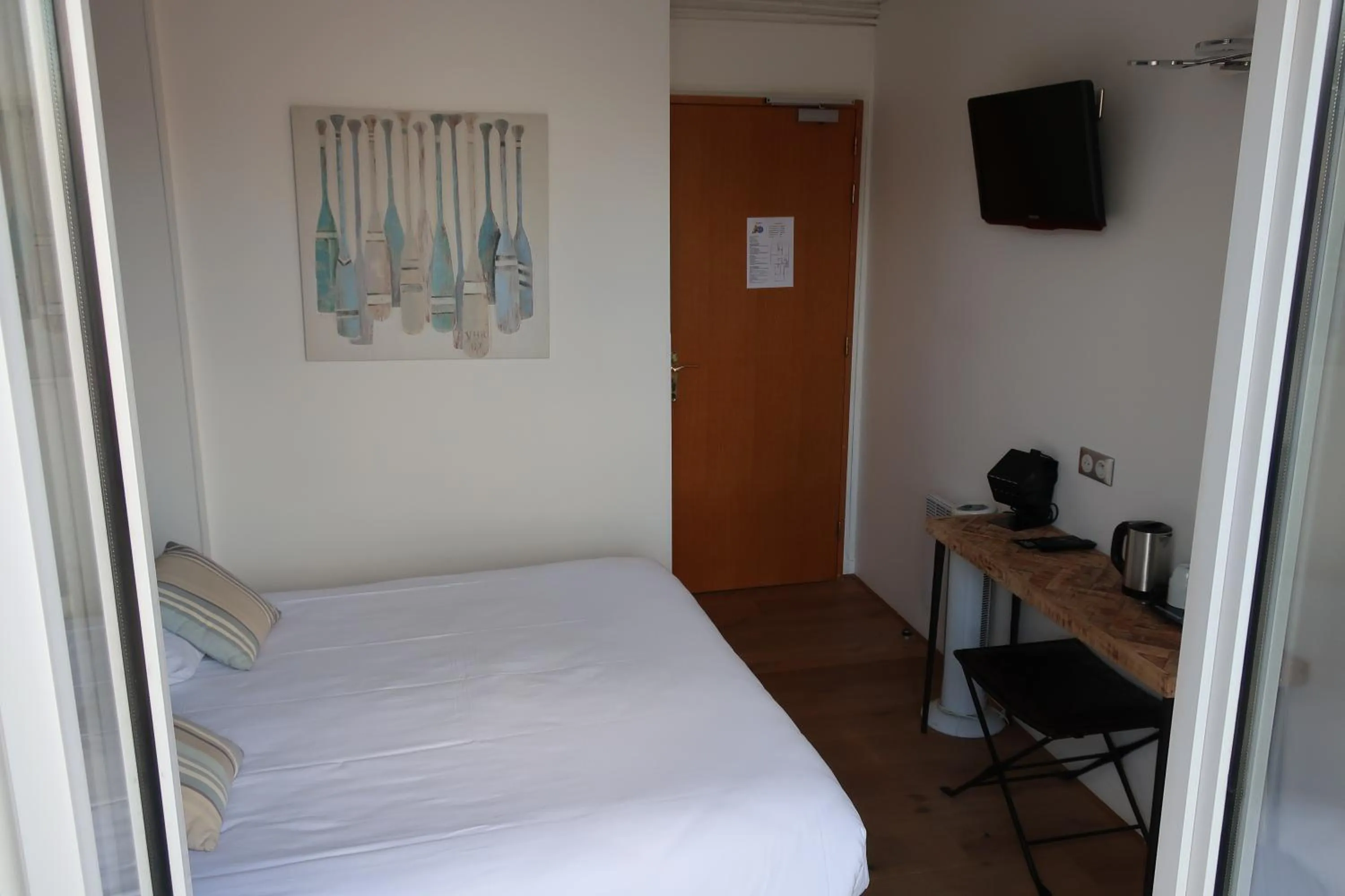 TV and multimedia, Bed in L'Amiral