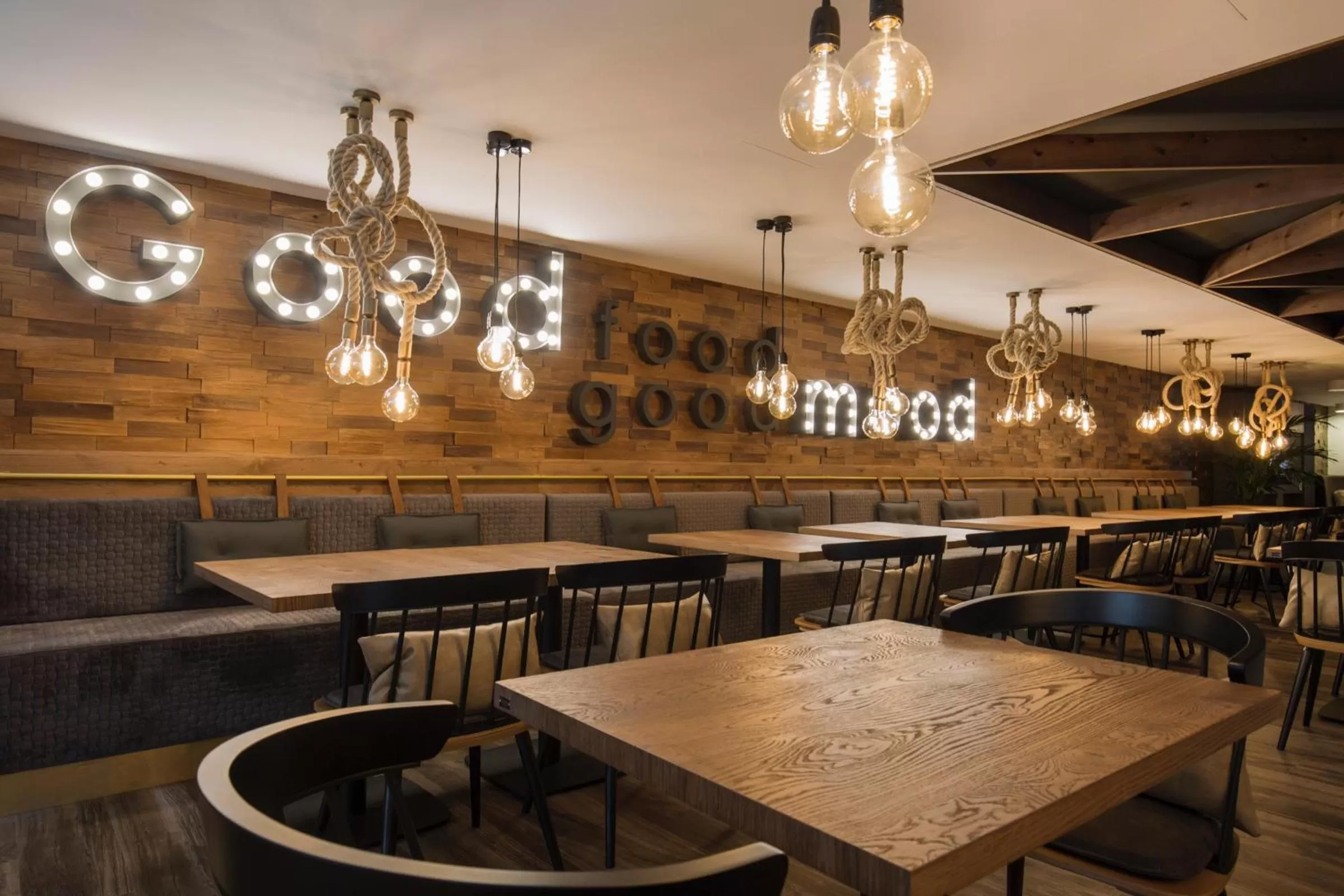 Decorative detail in Yomo Centric