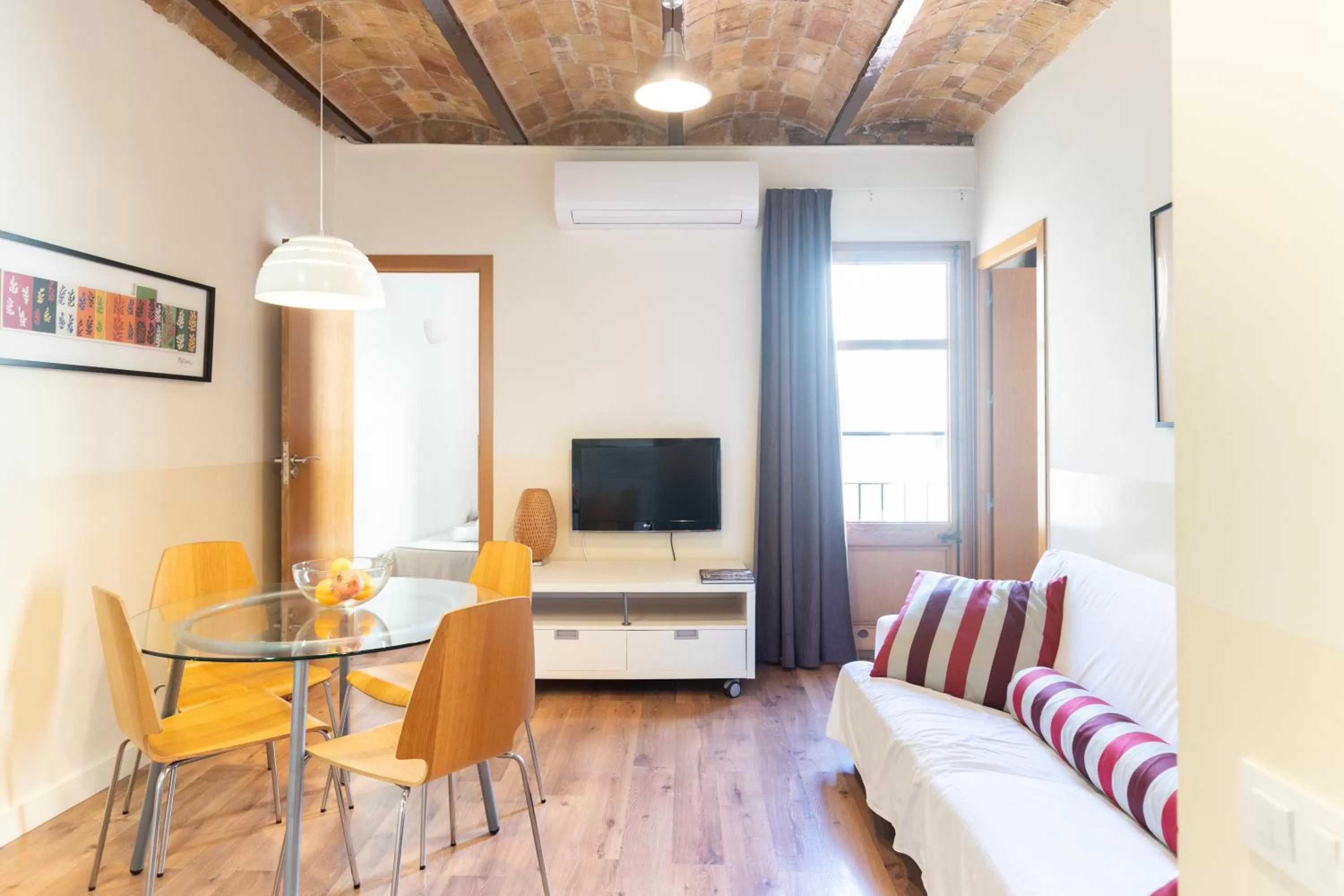 Living room in Atica Apartments - by Weflating