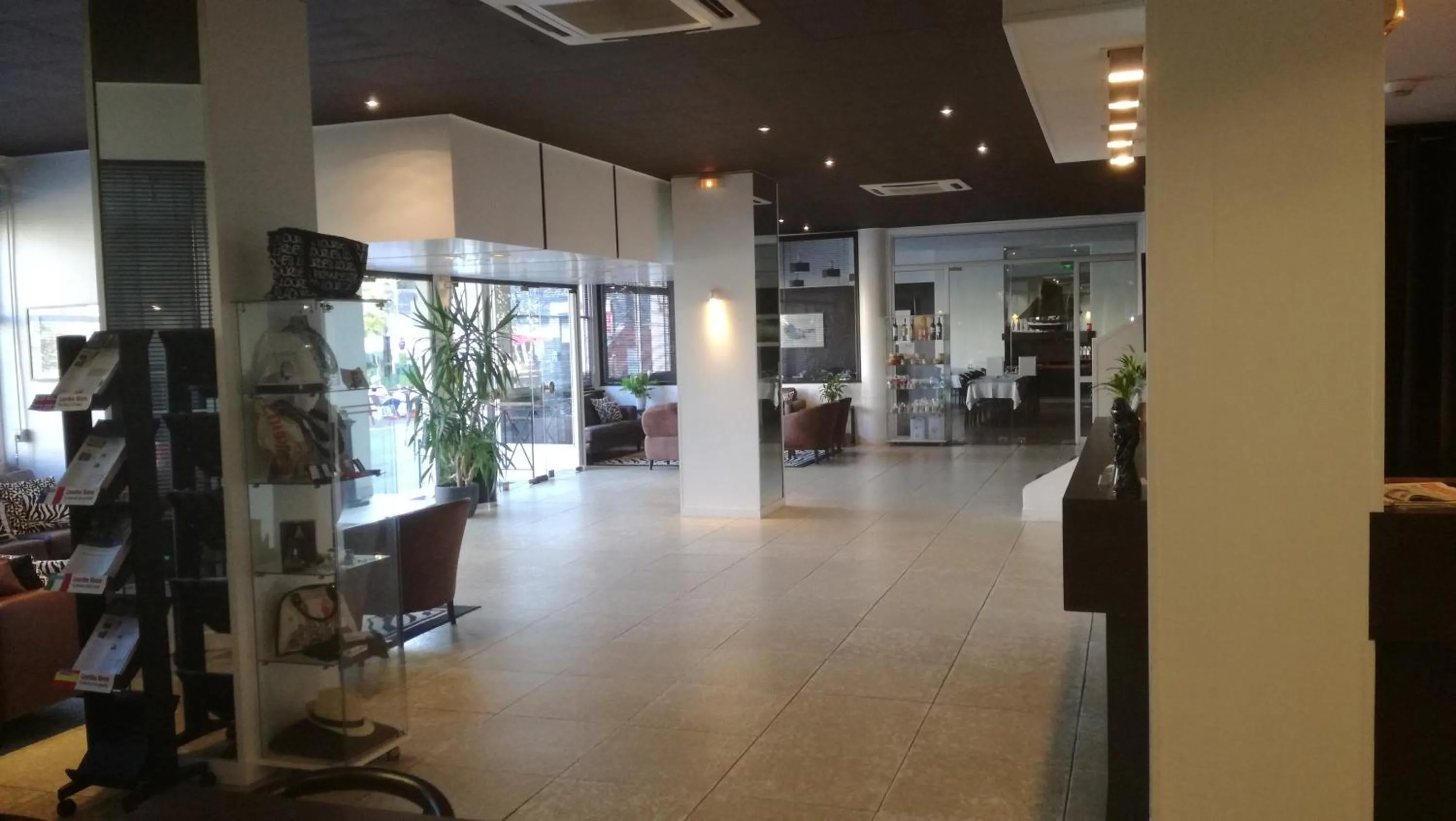 Lobby or reception in Adonis Lourdes - Notre Dame de la Sarte