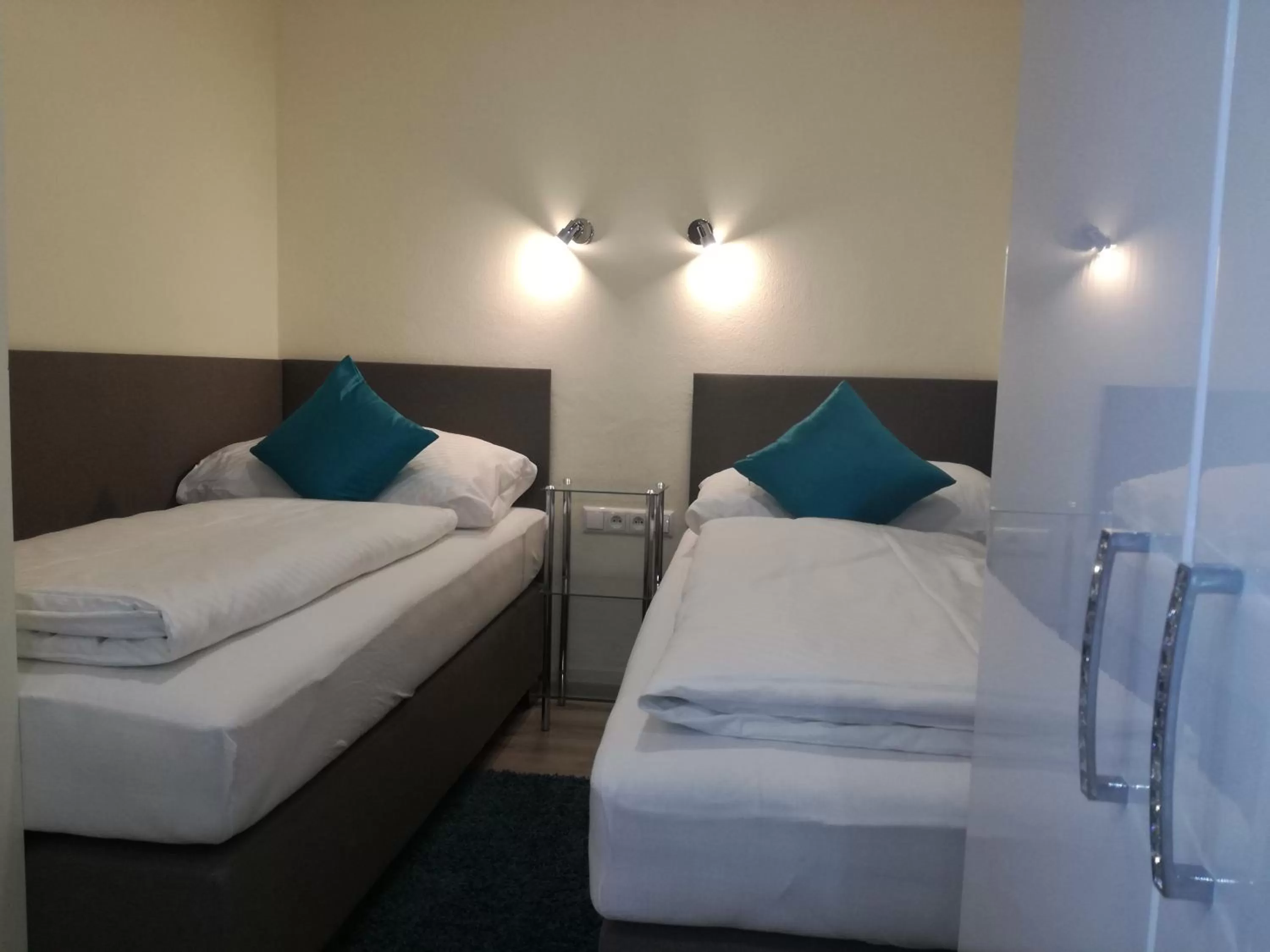 Bedroom, Bed in garni Hotel S.O.G.* * *