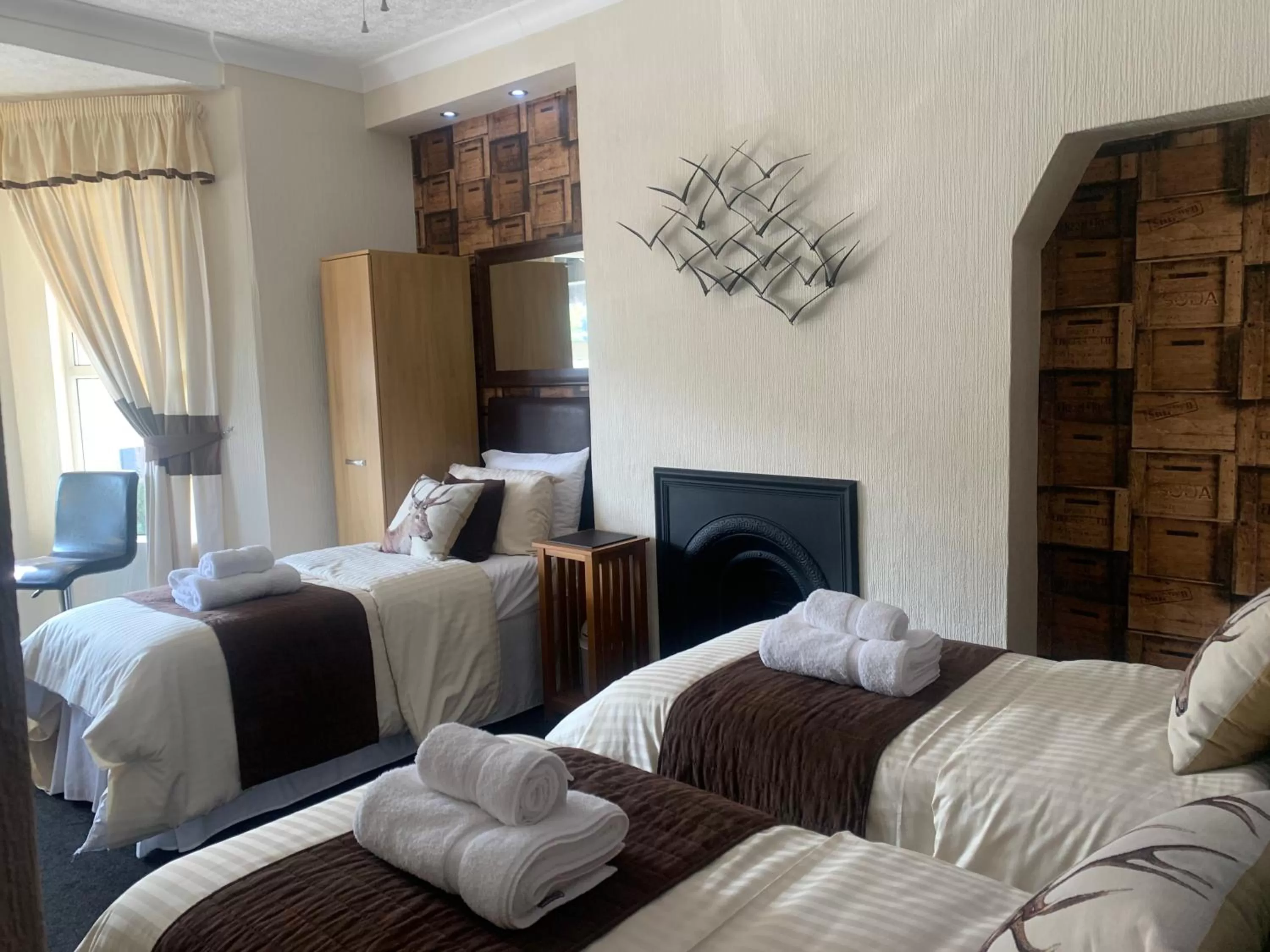 Bedroom, Bed in Arran Lodge B&B