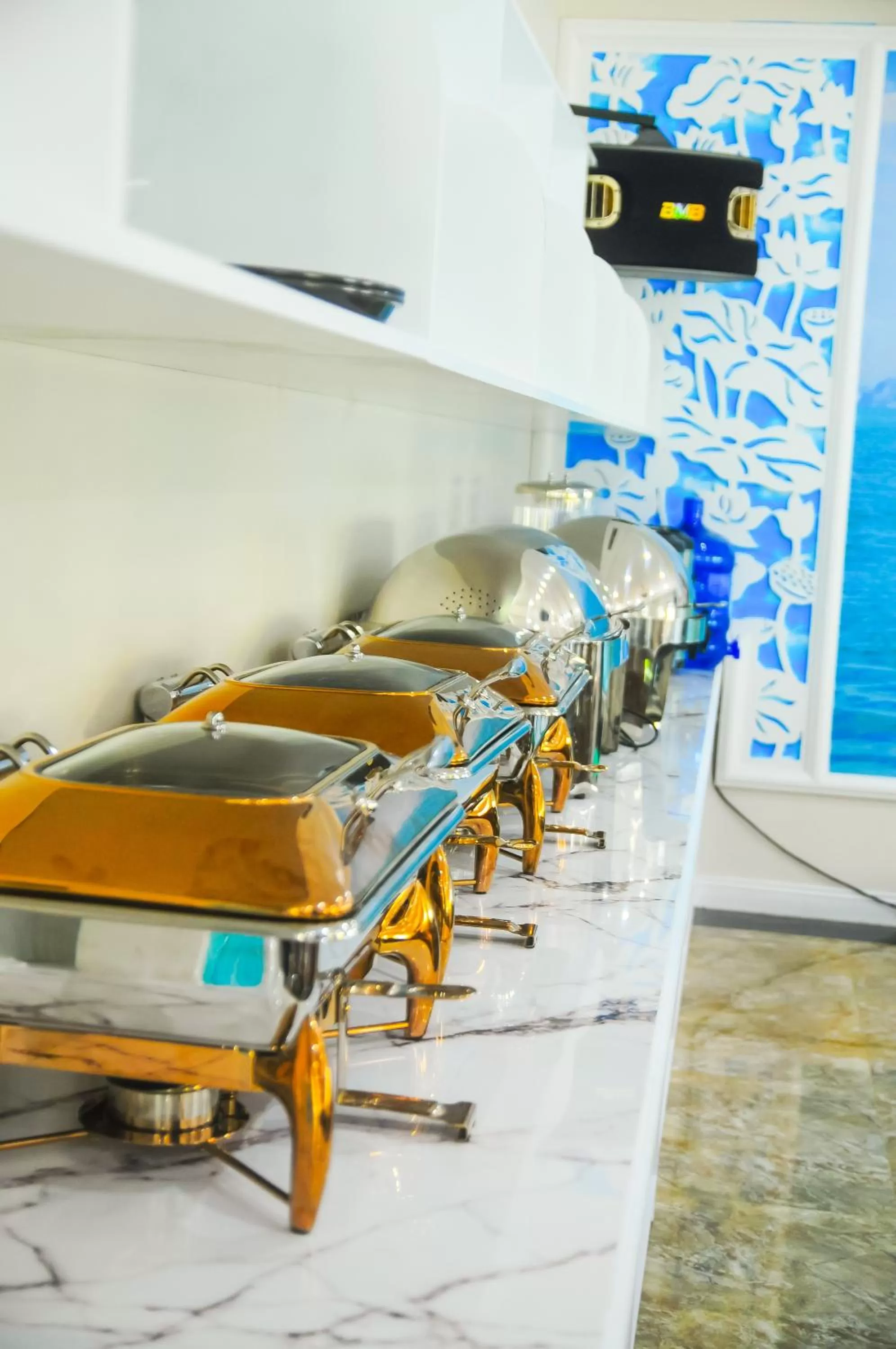 Restaurant/places to eat in Khách sạn Time Lotus Hạ Long