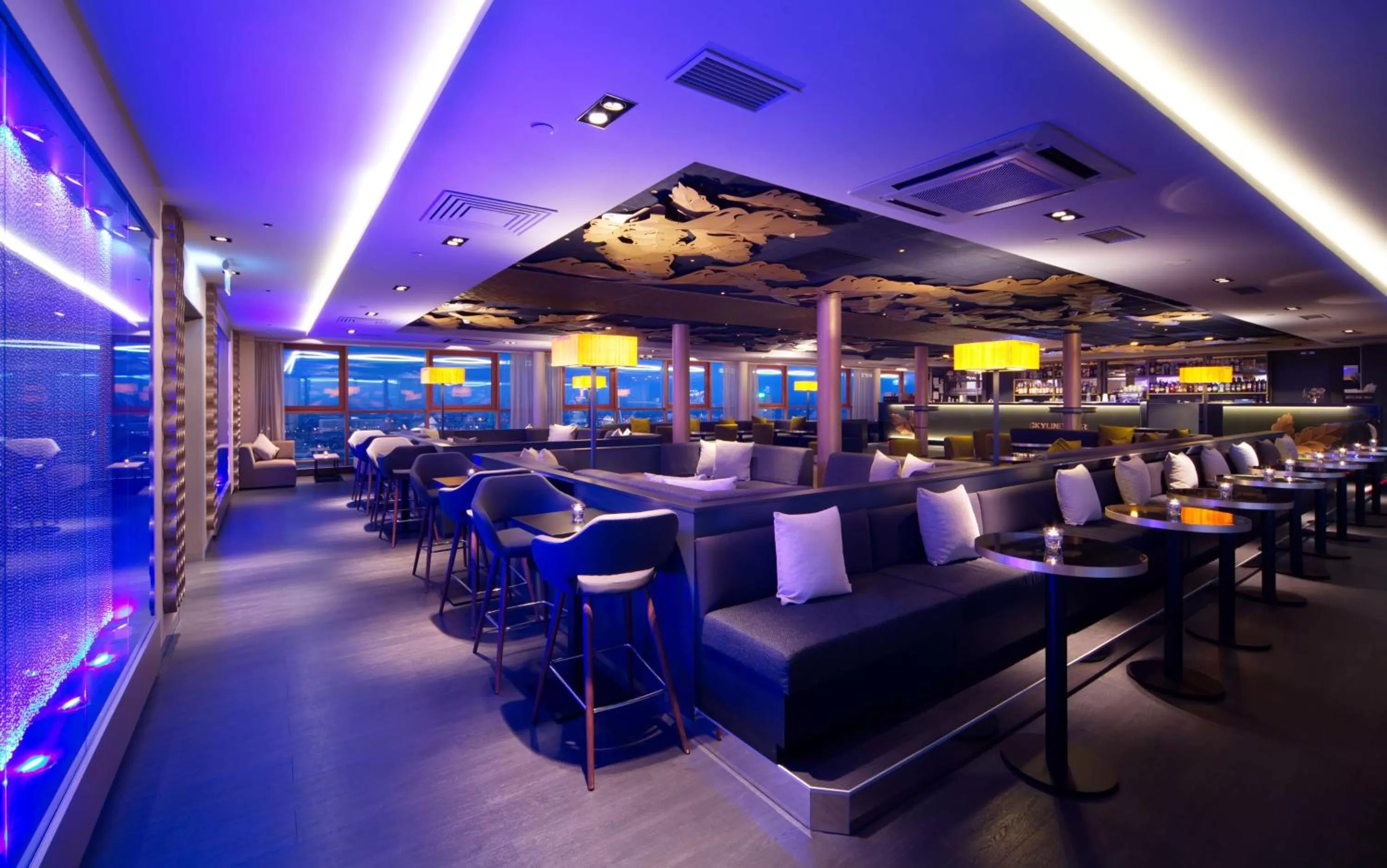 Lounge or bar in Radisson Blu Latvija Conference & Spa Hotel, Riga