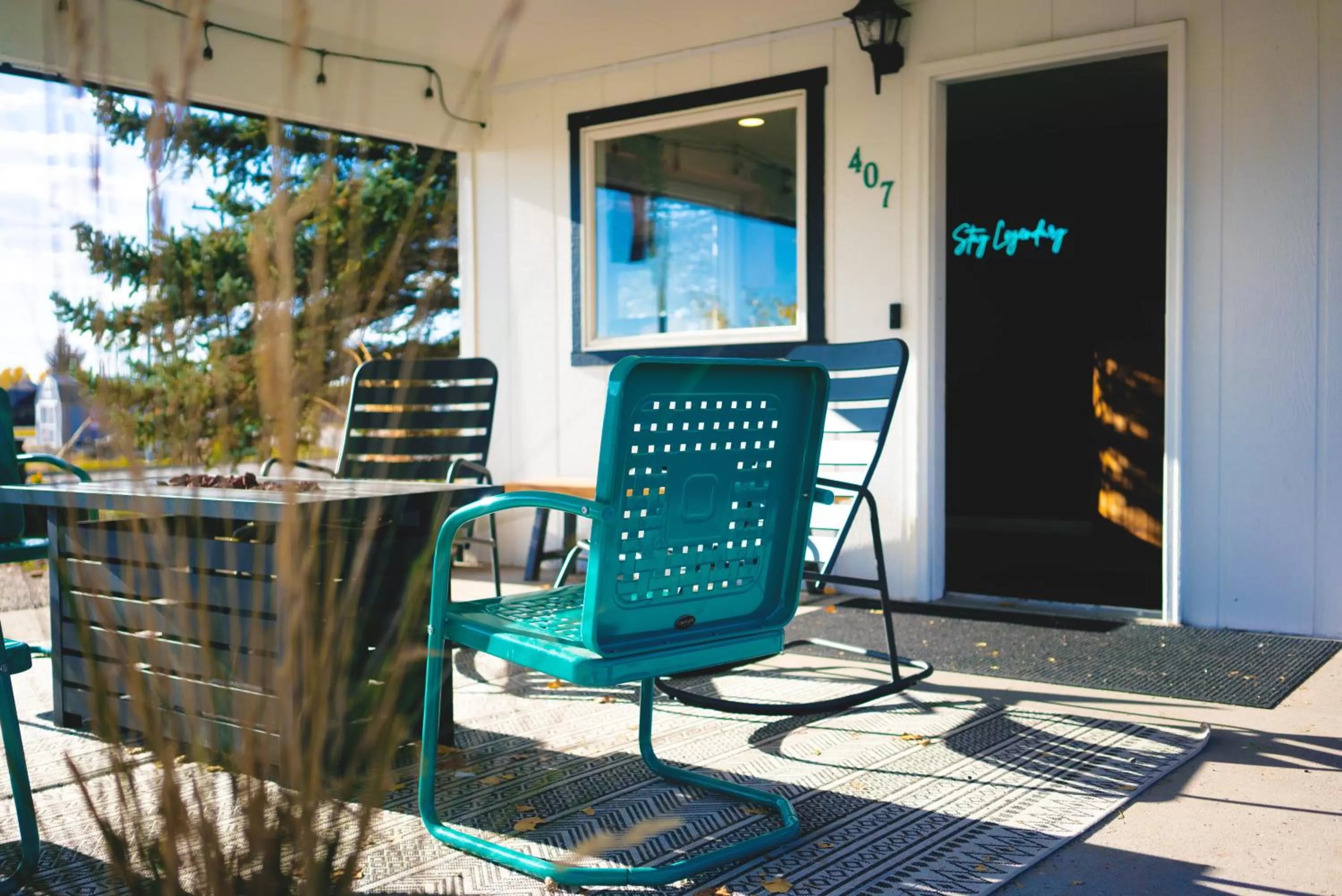 Patio in Jackalope Motor Lodge