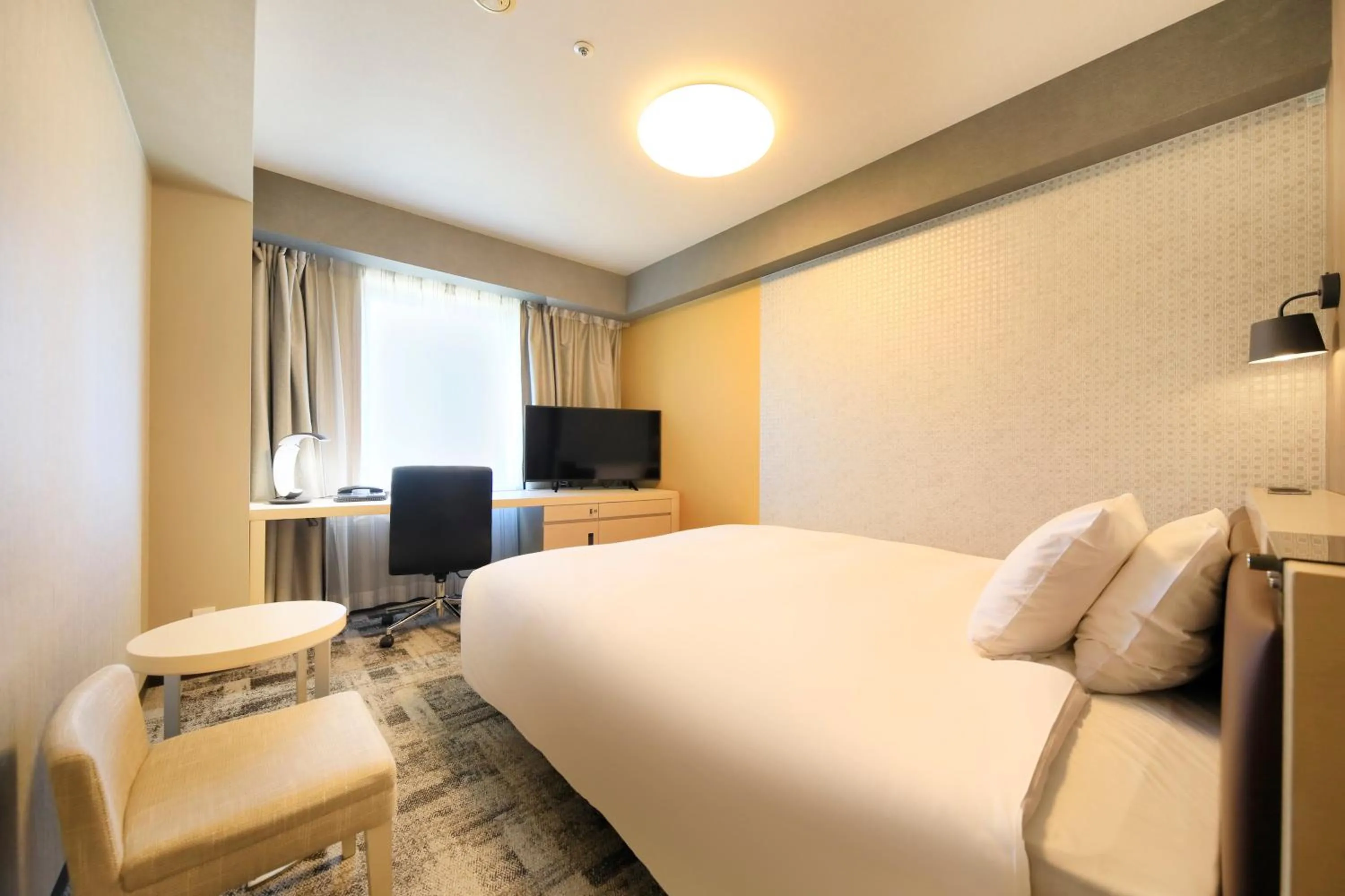 Bed in Richmond Hotel Narita