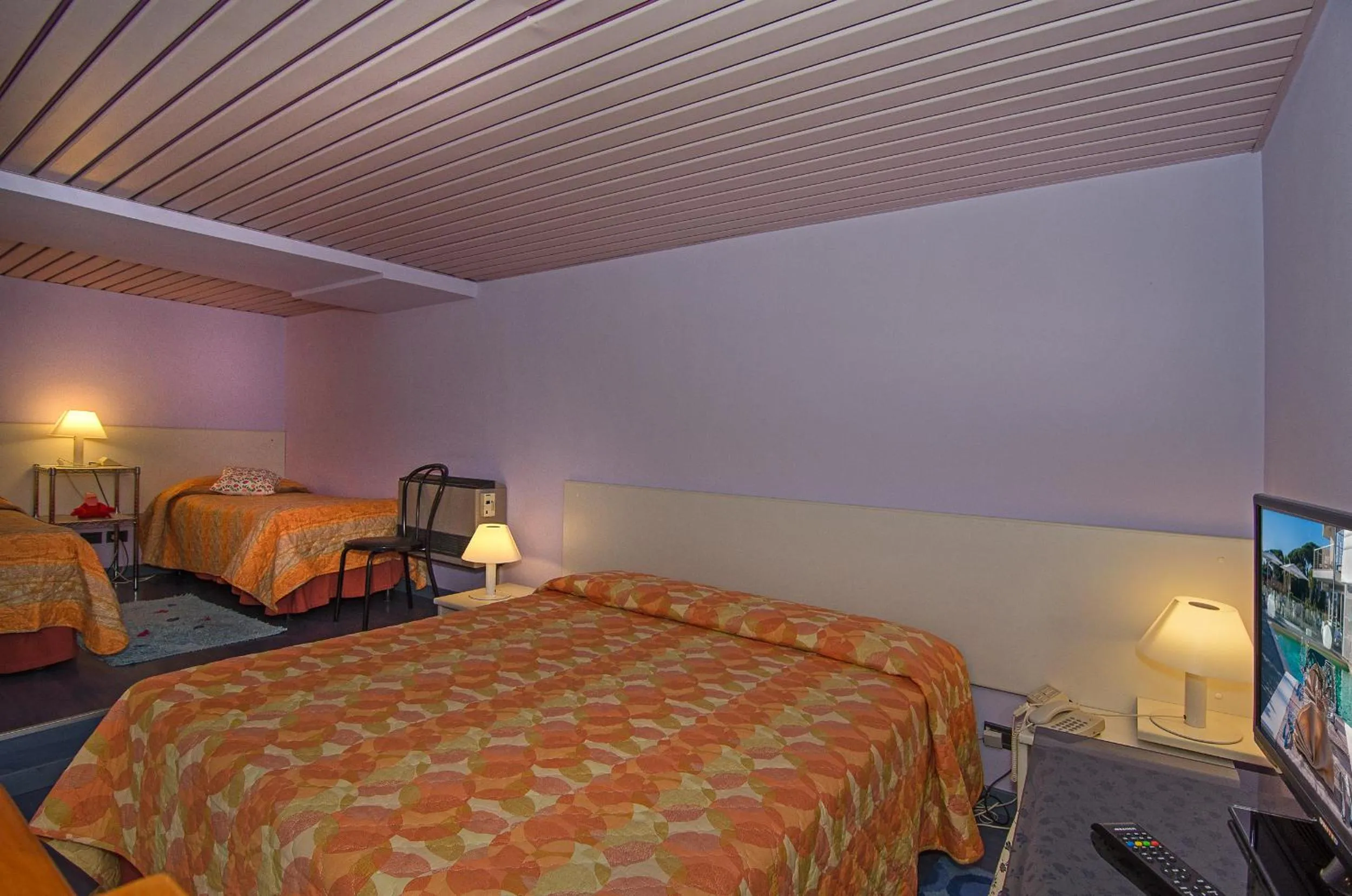 Photo of the whole room, Bed in Hotel Rex