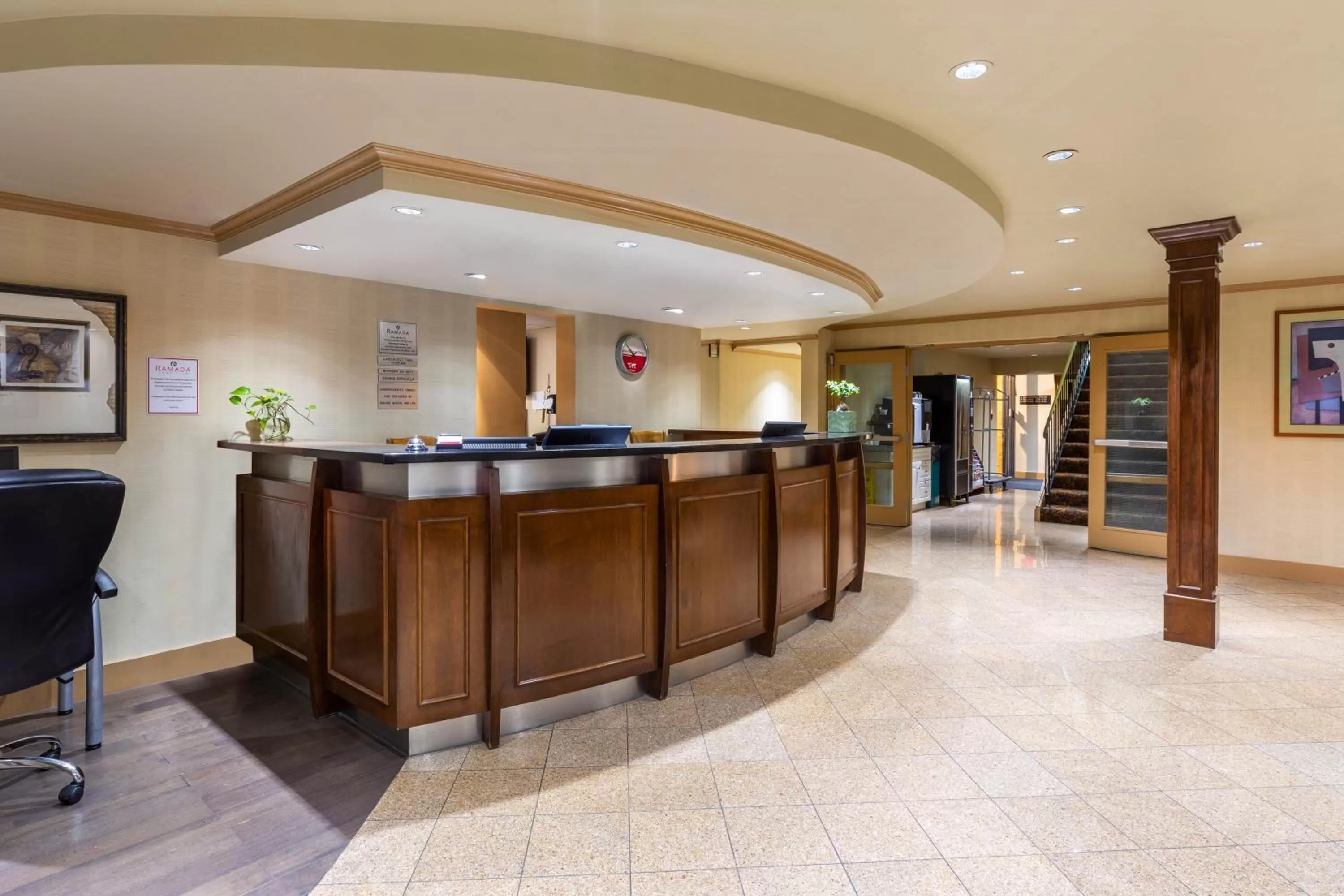 Lobby or reception in Ramada by Wyndham Coquitlam