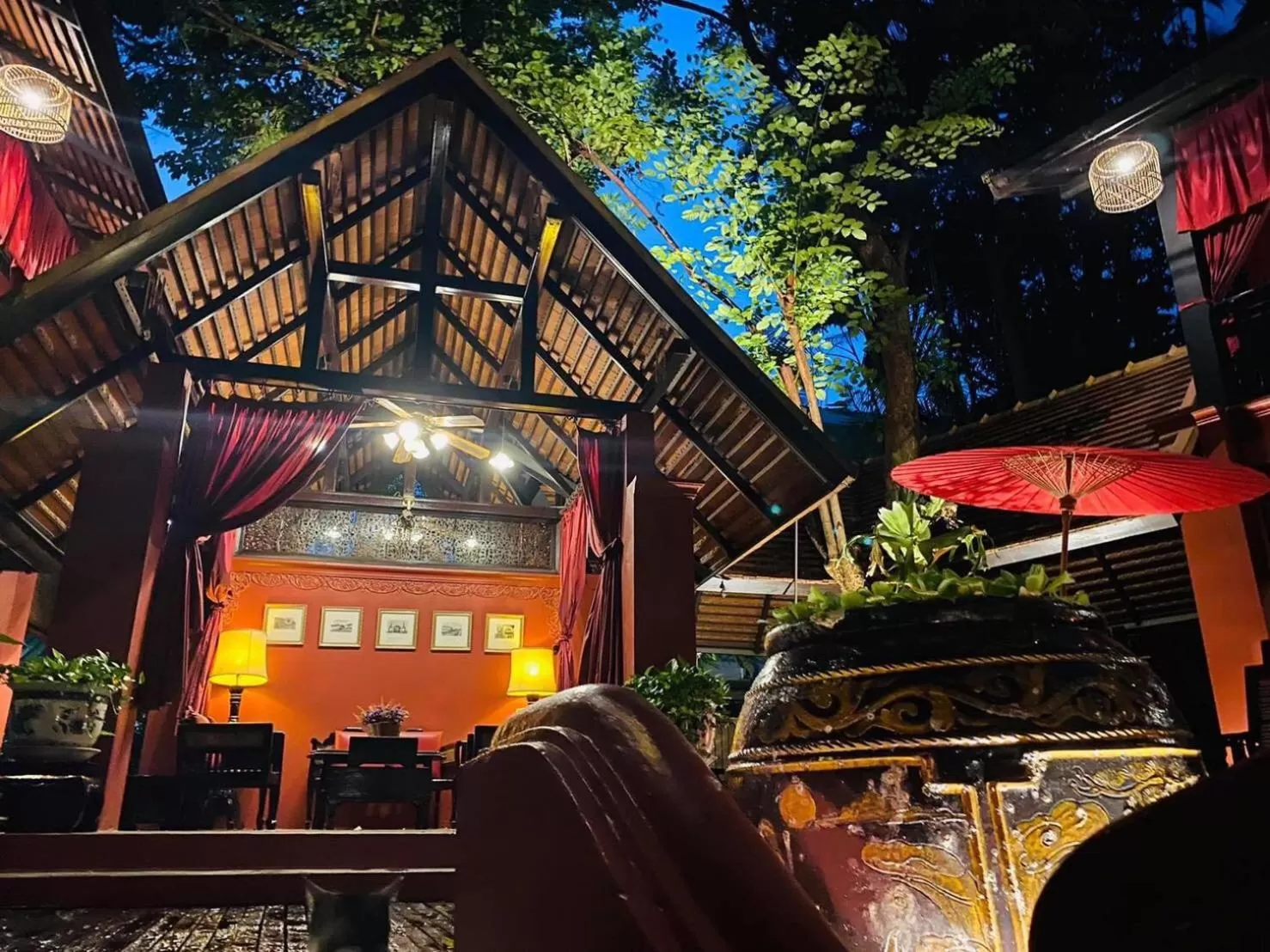 Tri Yaan Na Ros Colonial House