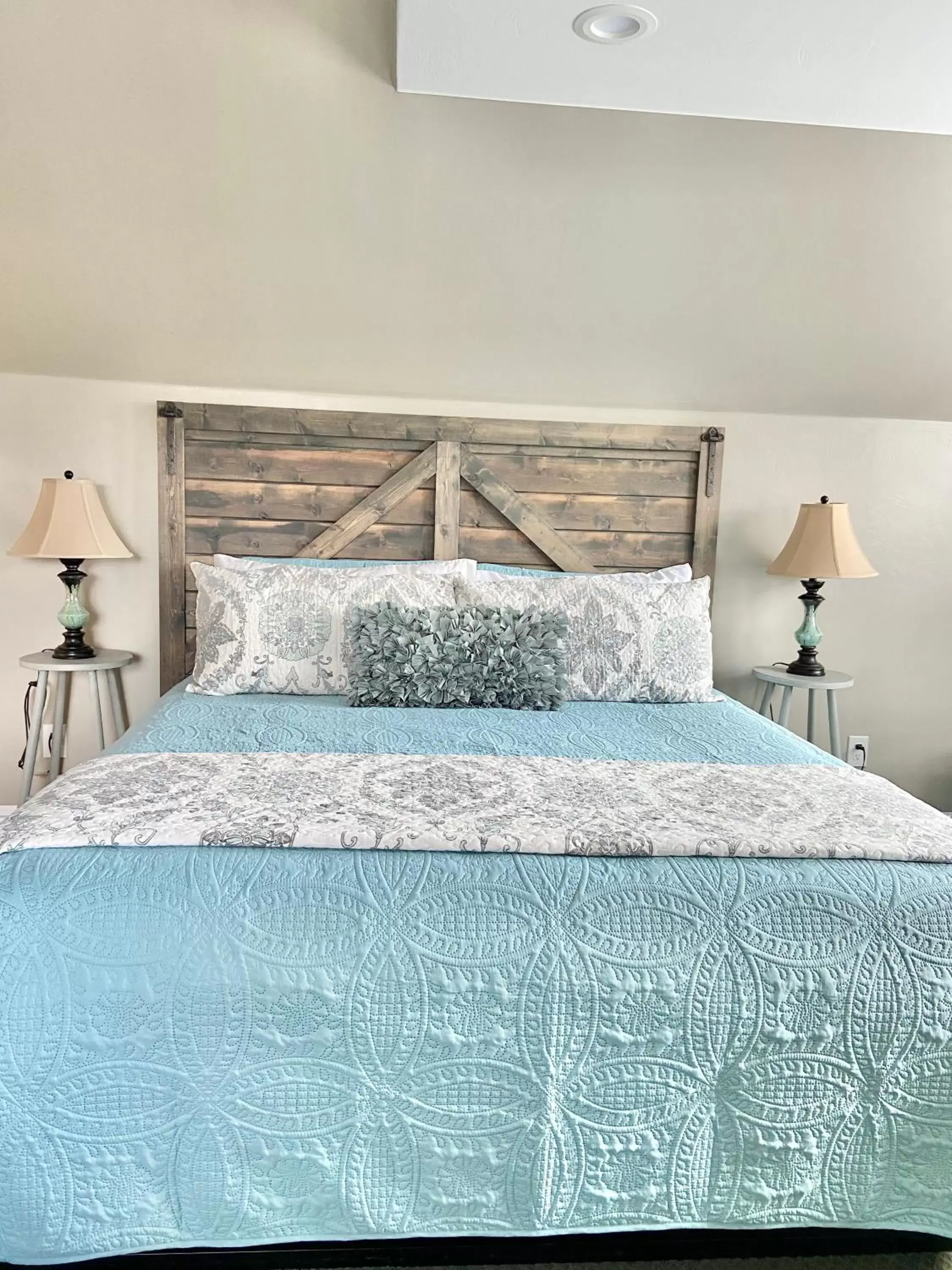 Superior King Room - Second Level in The Panguitch House Superior King Room - Second Level in The Panguitch House