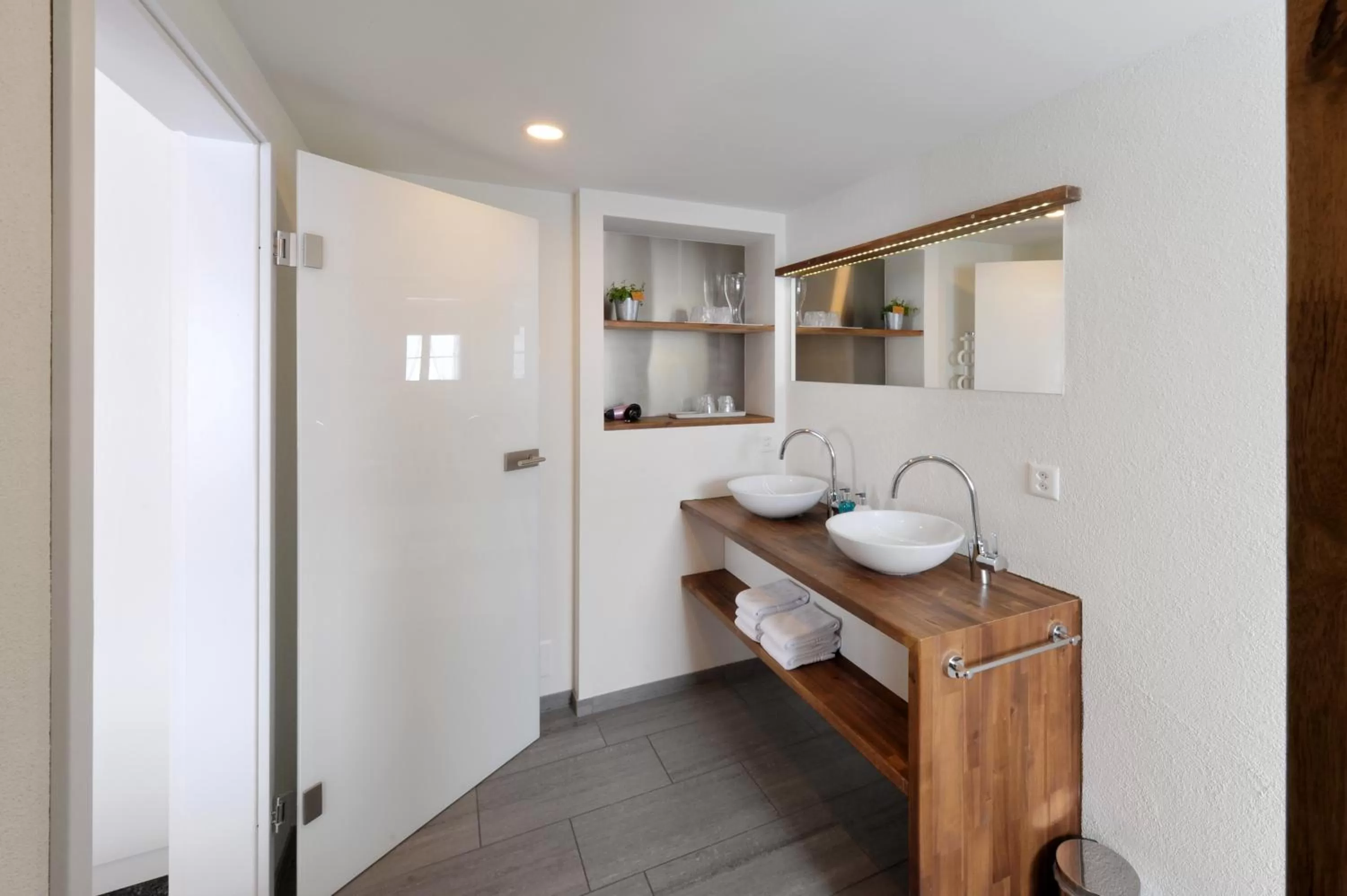 Bathroom in Alpinhotel Bort