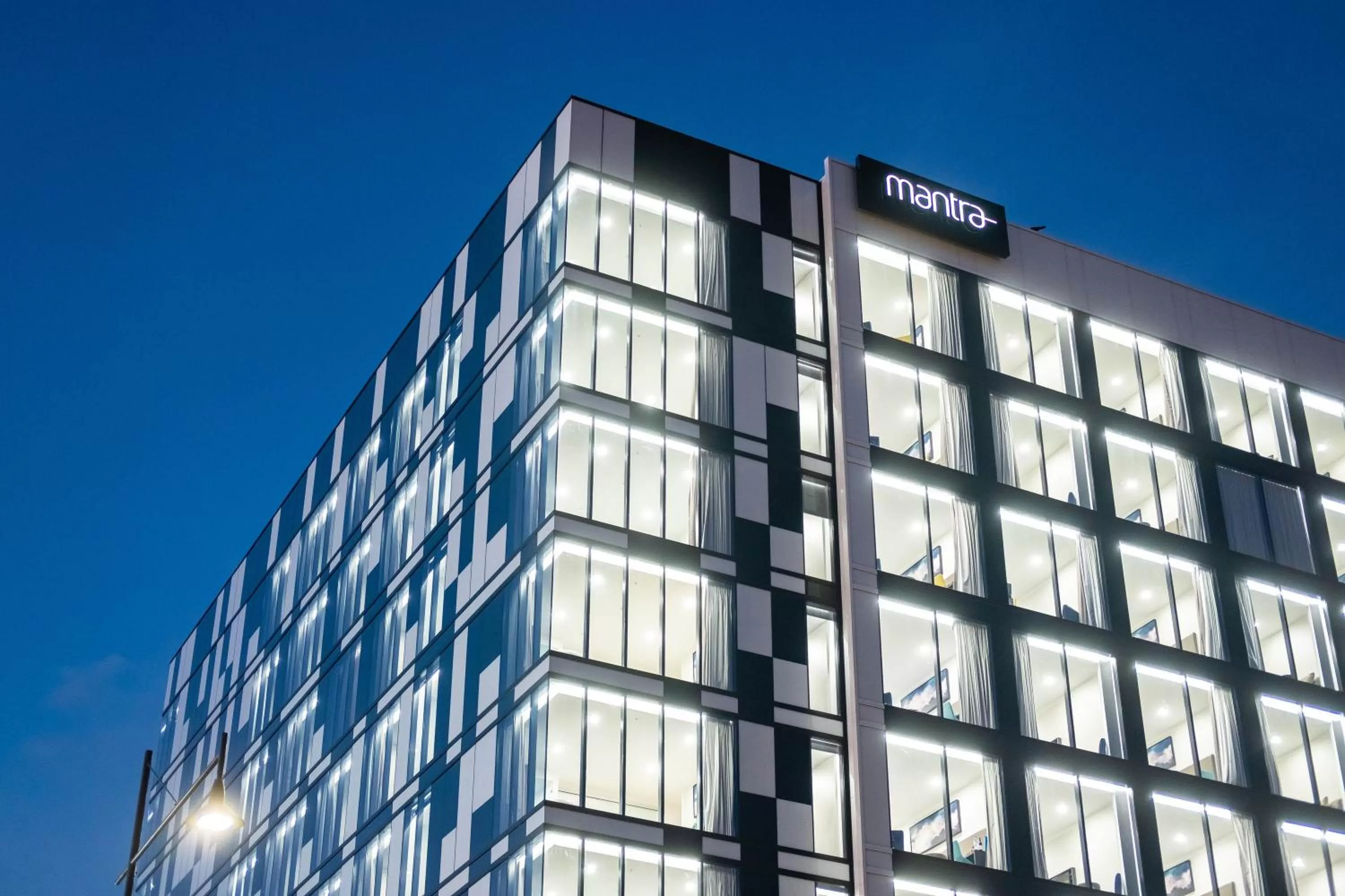 Facade/entrance in Mantra Albury