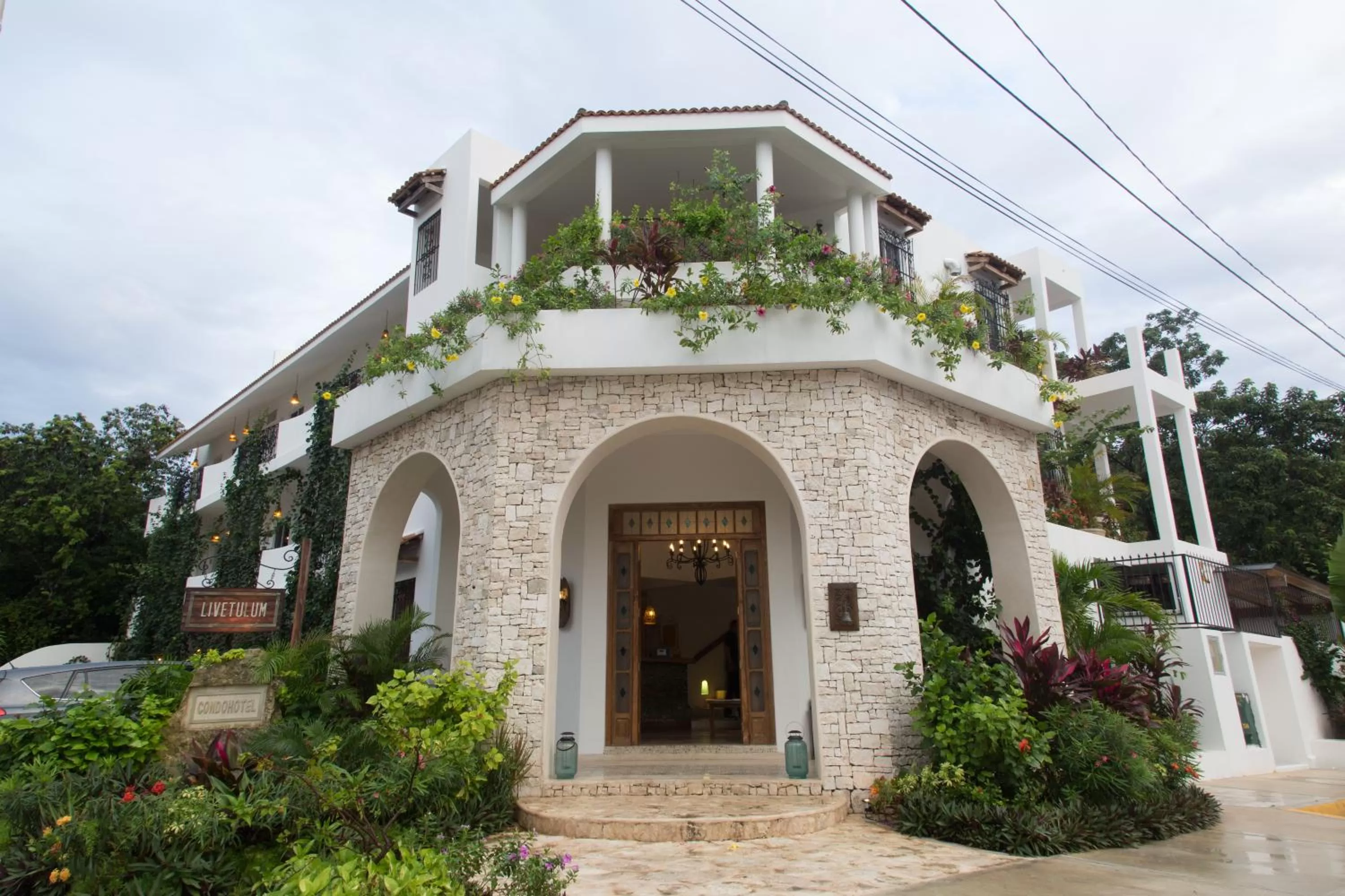 Facade/entrance in LiveTulum