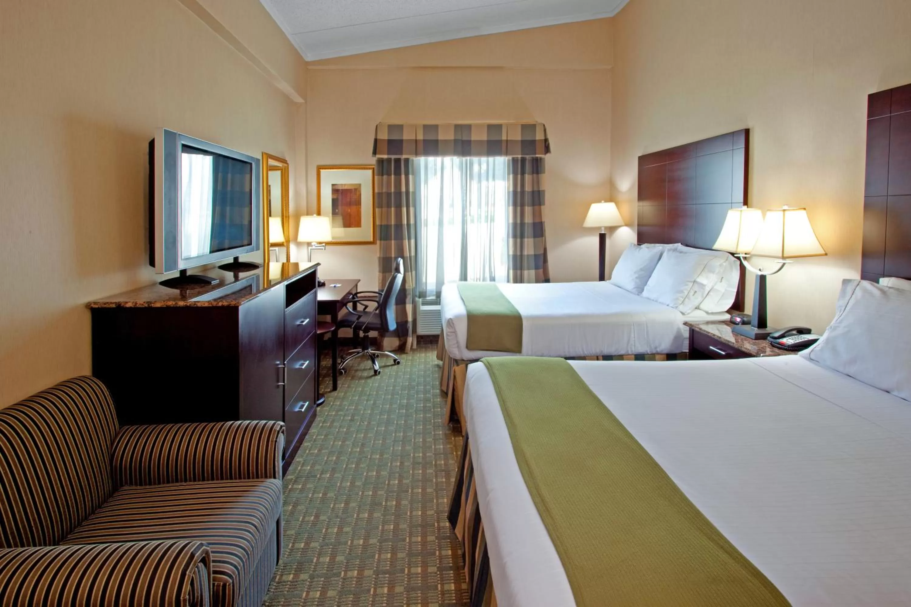 Days Hotel by Wyndham North Bergen