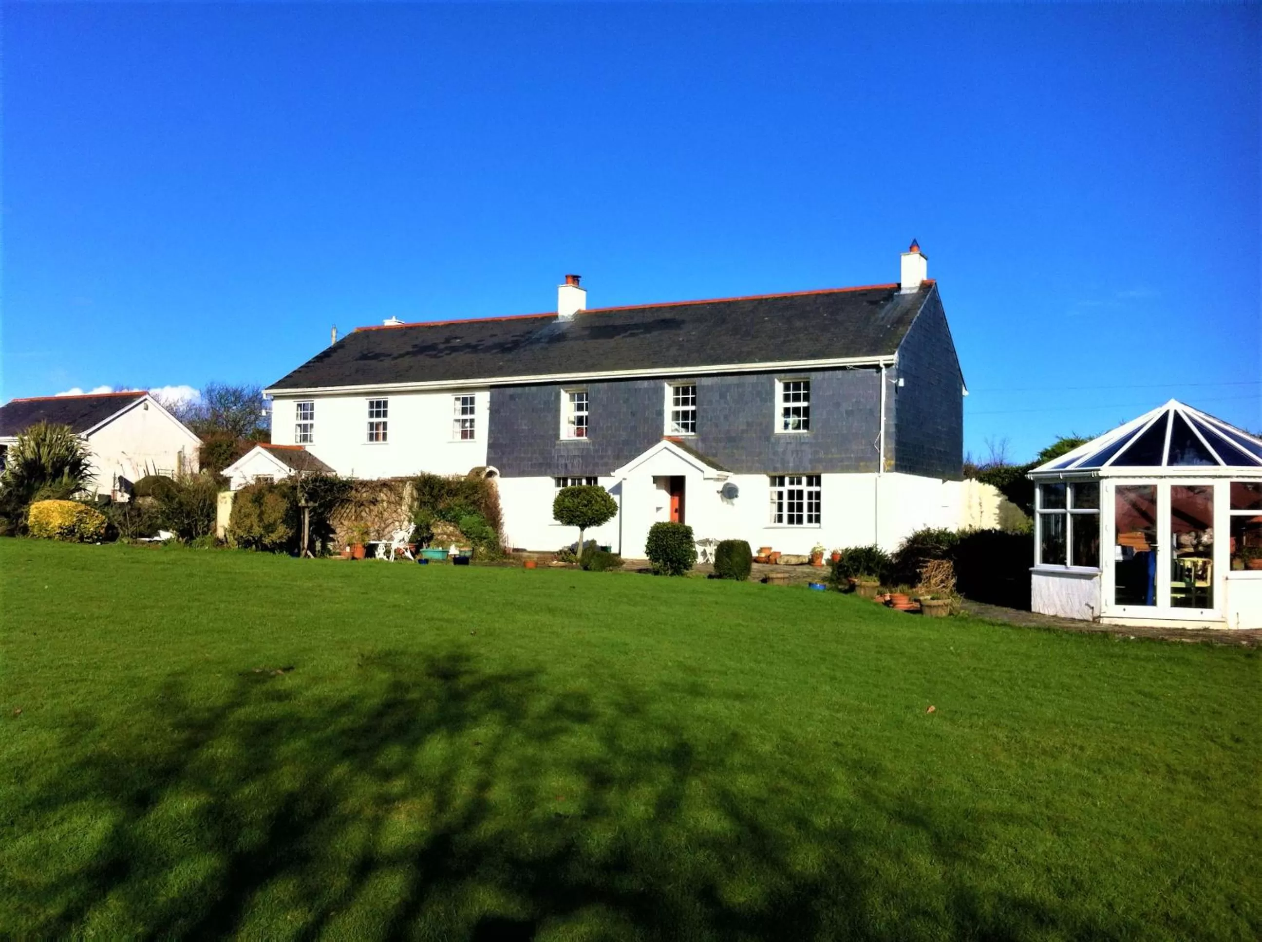 Property building in Treweens