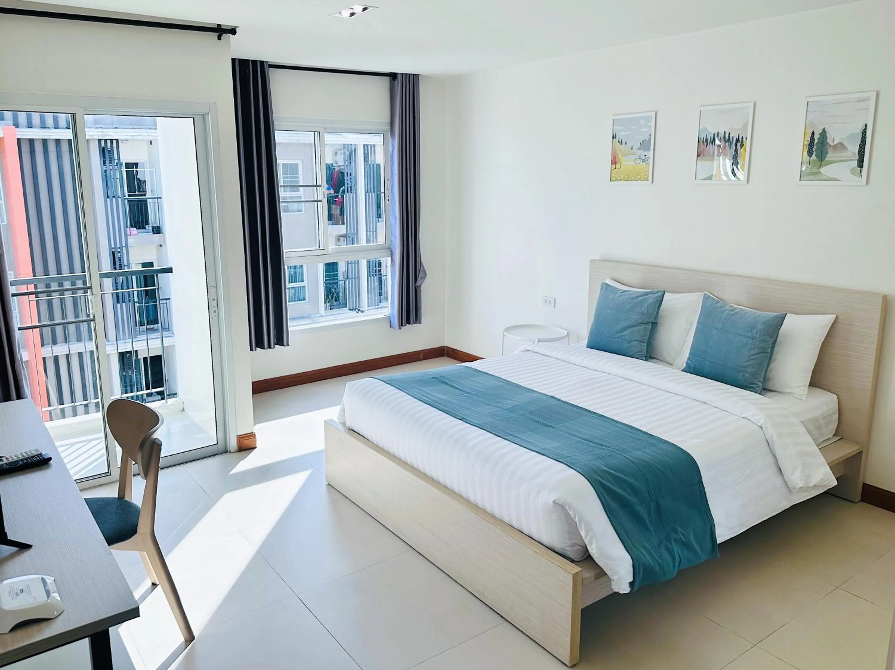 Bedroom, Bed in The Lodge @ Min Residence